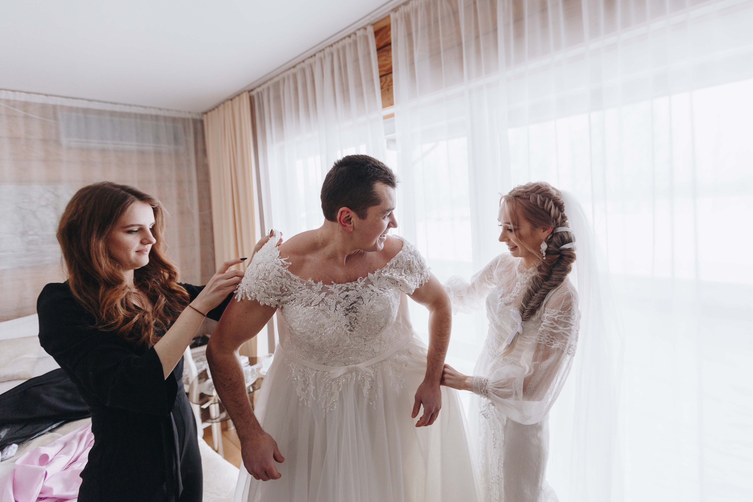 Зимняя свадебная фото и видео съёмка в Гомеле в усадьбе Хорошее место. Свадебный семейный фотограф и видеограф Гомель Минск Беларусь Европа