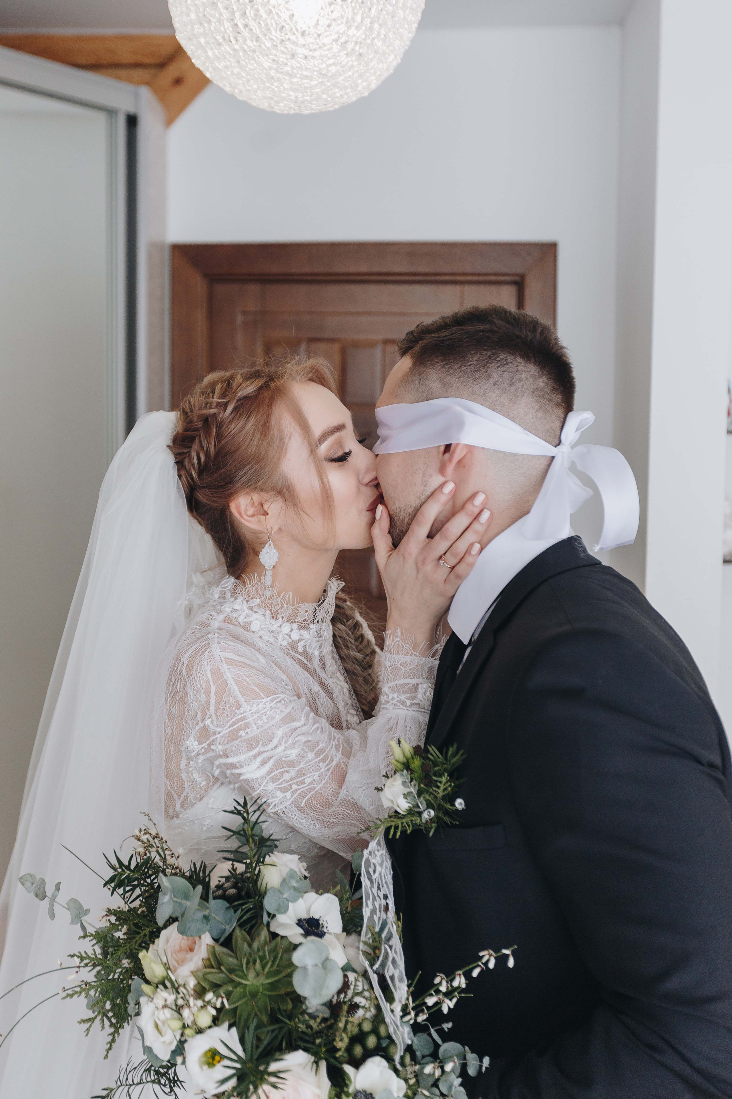 Зимняя свадебная фото и видео съёмка в Гомеле в усадьбе Хорошее место. Свадебный семейный фотограф и видеограф Гомель Минск Беларусь Европа