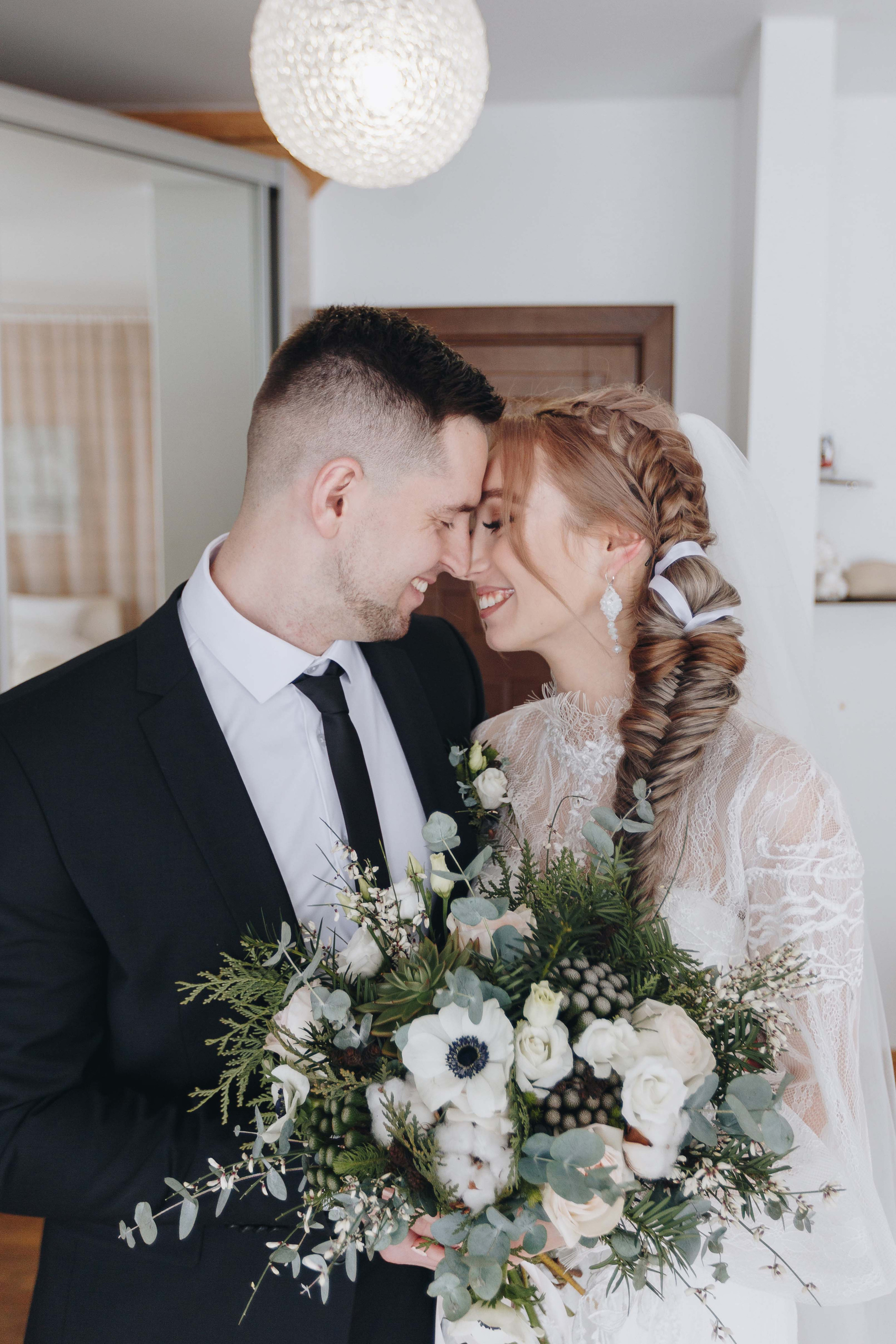 Зимняя свадебная фото и видео съёмка в Гомеле в усадьбе Хорошее место. Свадебный семейный фотограф и видеограф Гомель Минск Беларусь Европа