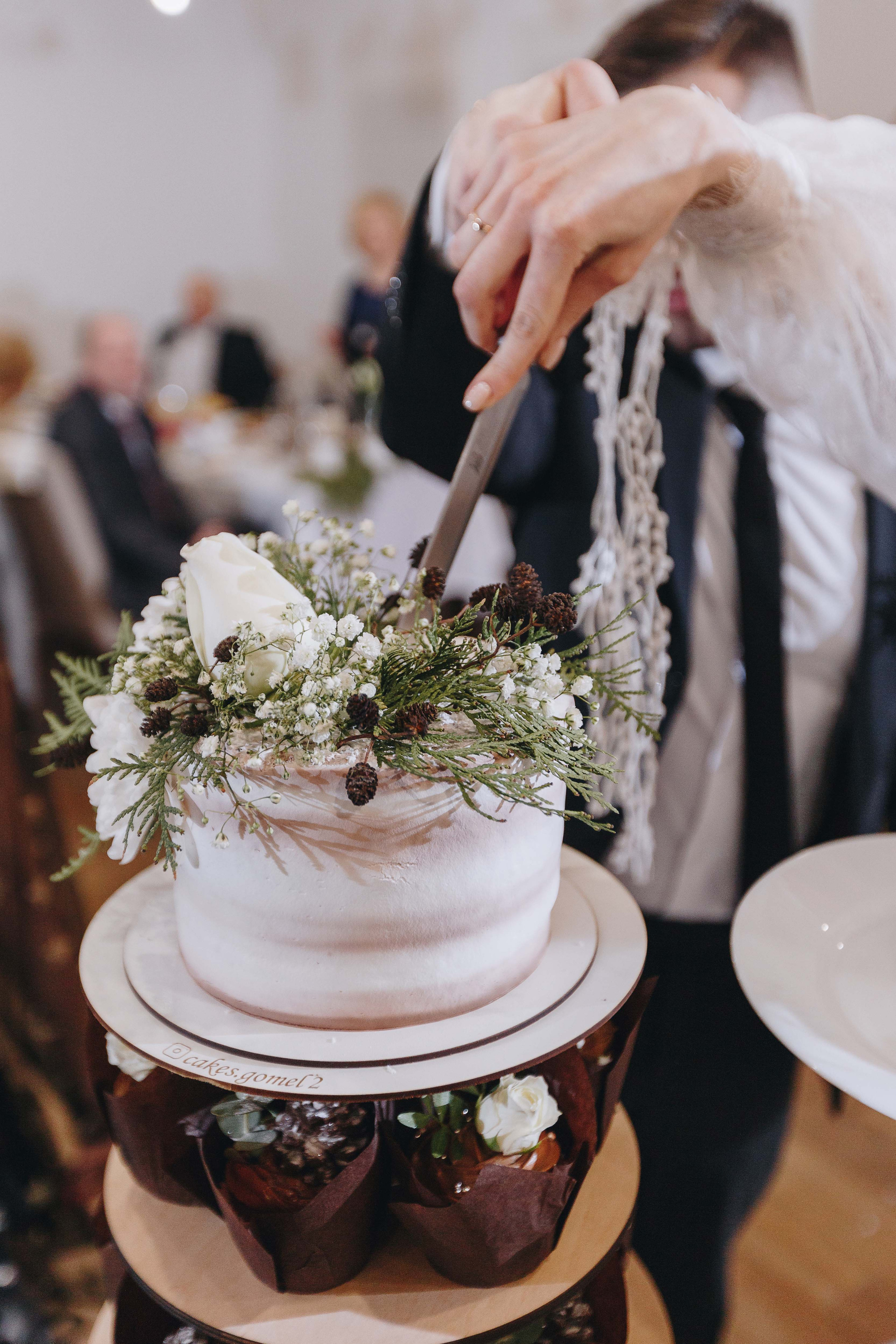 Зимняя свадебная фото и видео съёмка в Гомеле в усадьбе Хорошее место. Свадебный семейный фотограф и видеограф Гомель Минск Беларусь Европа