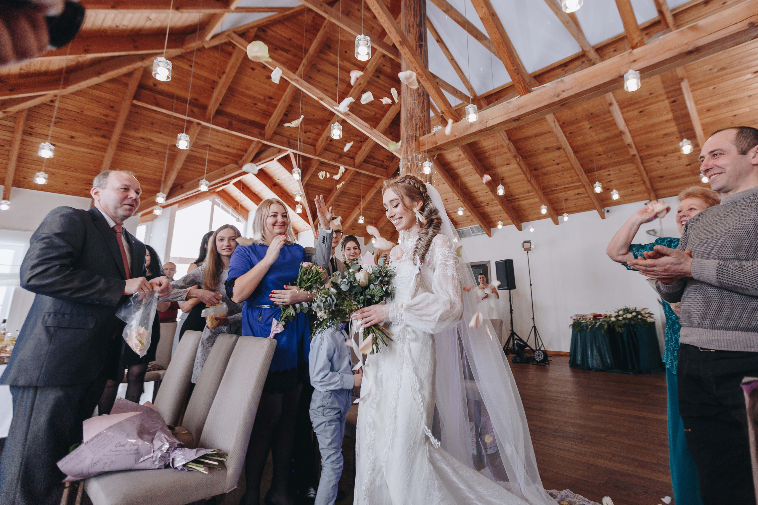 Зимняя свадебная фото и видео съёмка в Гомеле в усадьбе Хорошее место. Свадебный семейный фотограф и видеограф Гомель Минск Беларусь Европа