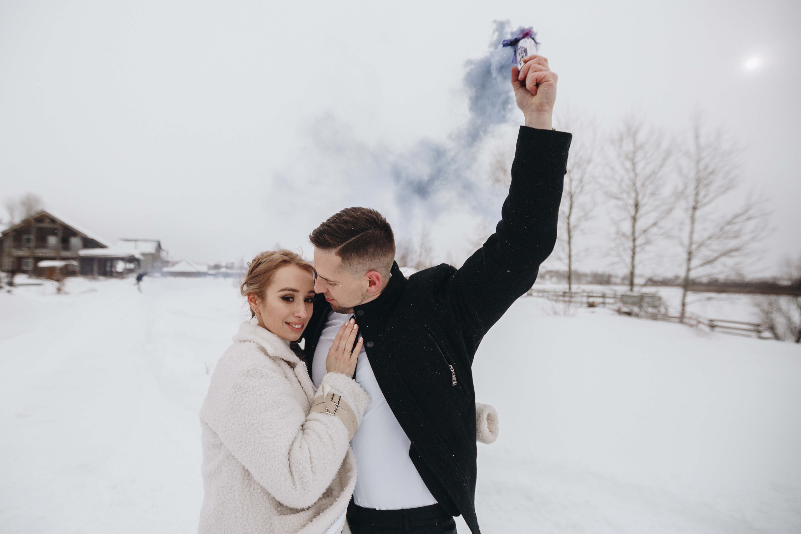Зимняя свадебная фото и видео съёмка в Гомеле в усадьбе Хорошее место. Свадебный семейный фотограф и видеограф Гомель Минск Беларусь Европа