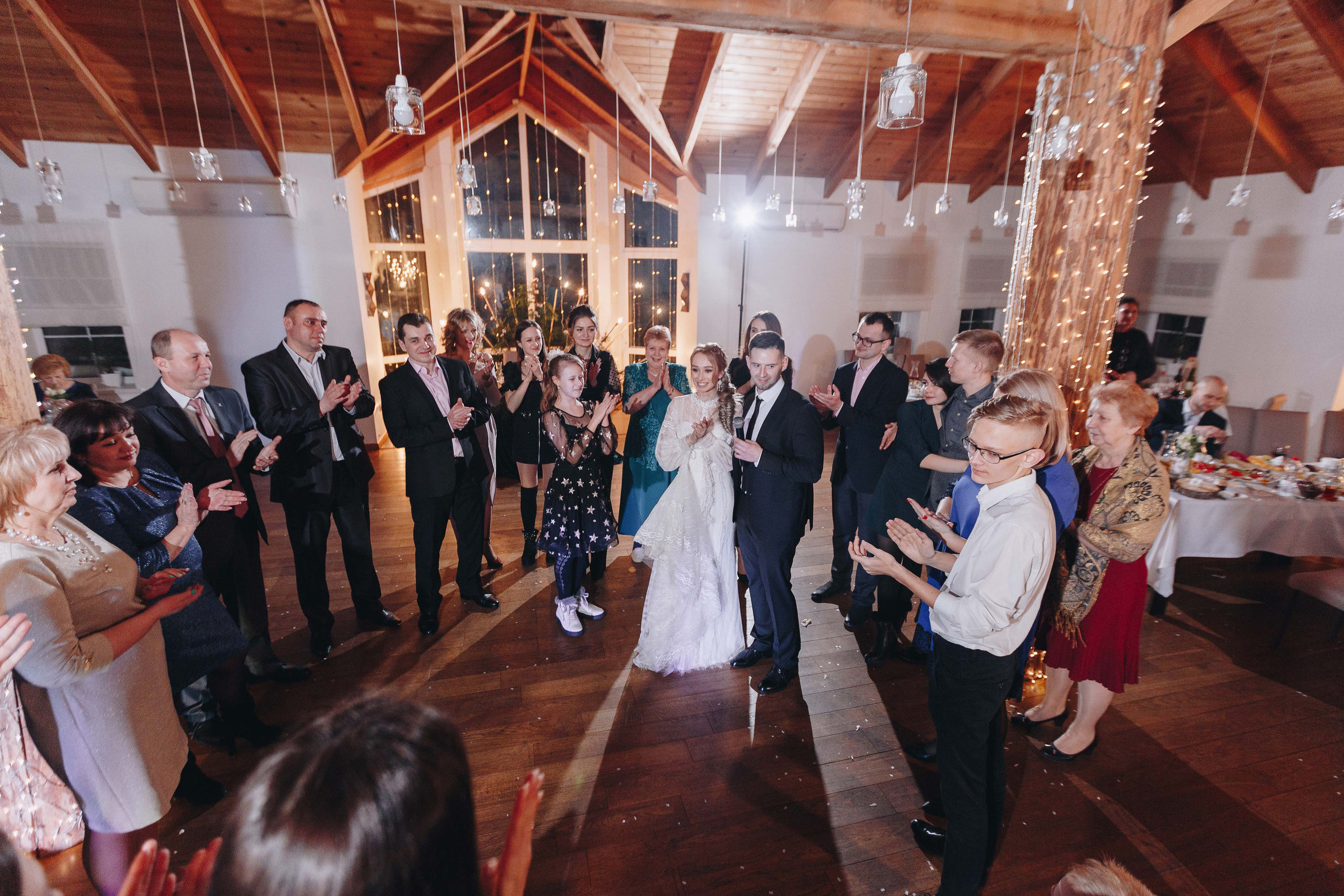 Зимняя свадебная фото и видео съёмка в Гомеле в усадьбе Хорошее место. Свадебный семейный фотограф и видеограф Гомель Минск Беларусь Европа