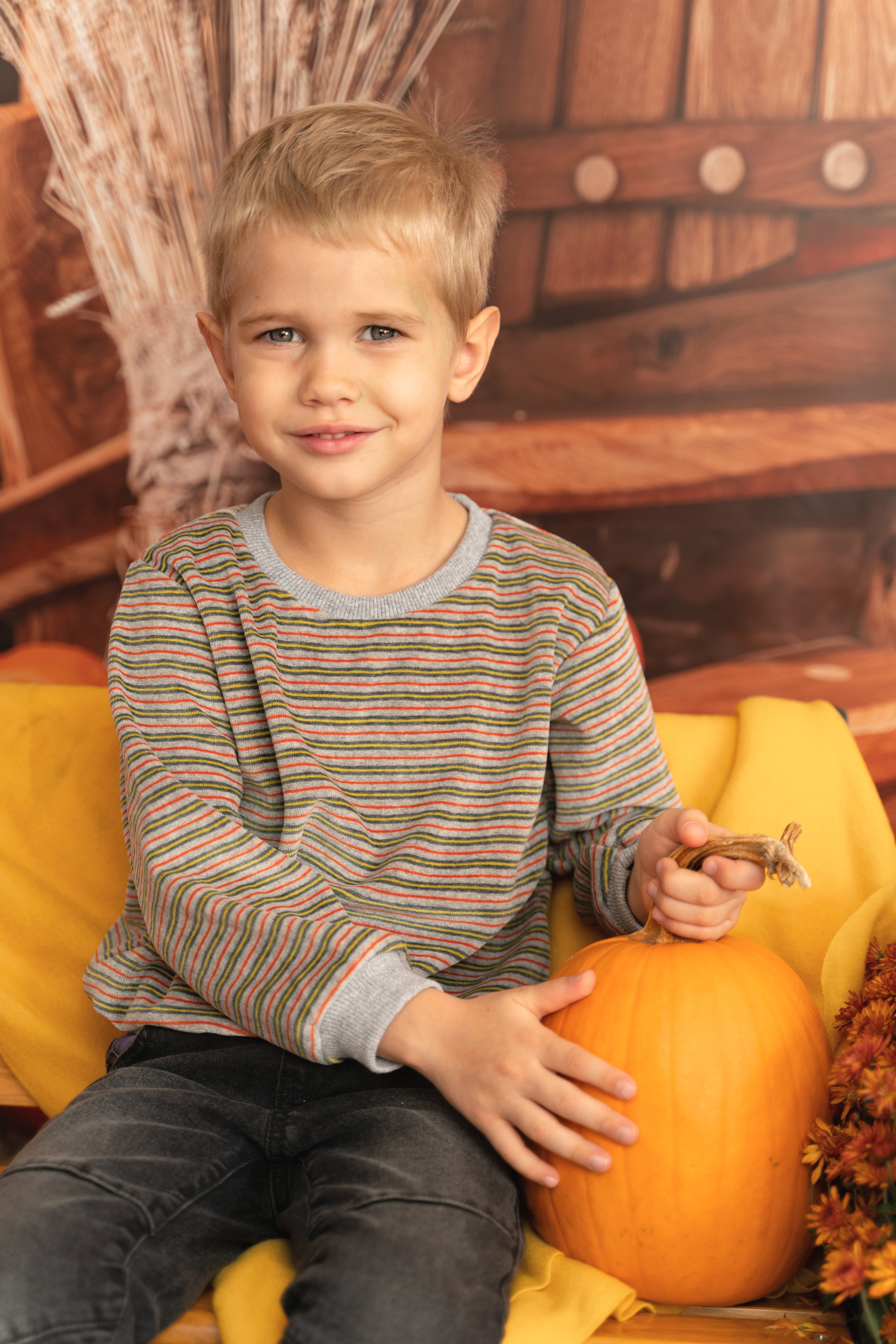 Осенний урожай. Детская выездная фотостудия. Фотограф новорождённых newborn, годовасие