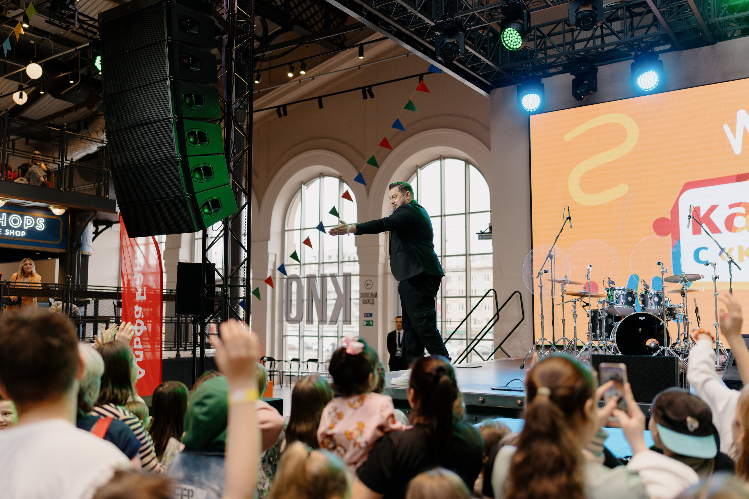 Три кота на «Каникулы с Комсомолкой» 04.05.24. Свадебный и семейный фотограф в Санкт-Петербурге Дмитрий Панин