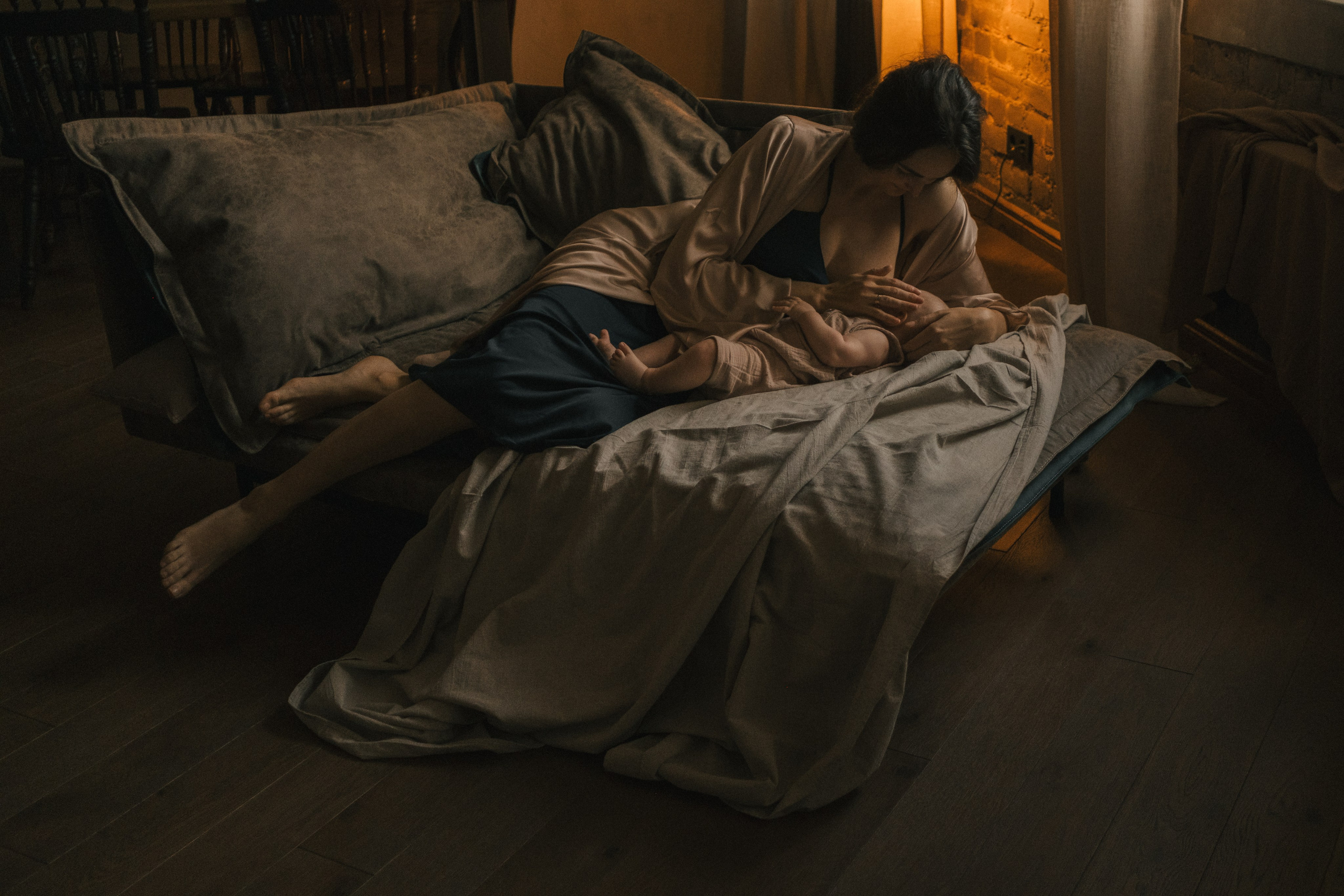 Мама и малыш. Питерское утро Светы и Мироши. Фотограф в Москве (готова приехать к вам в город)