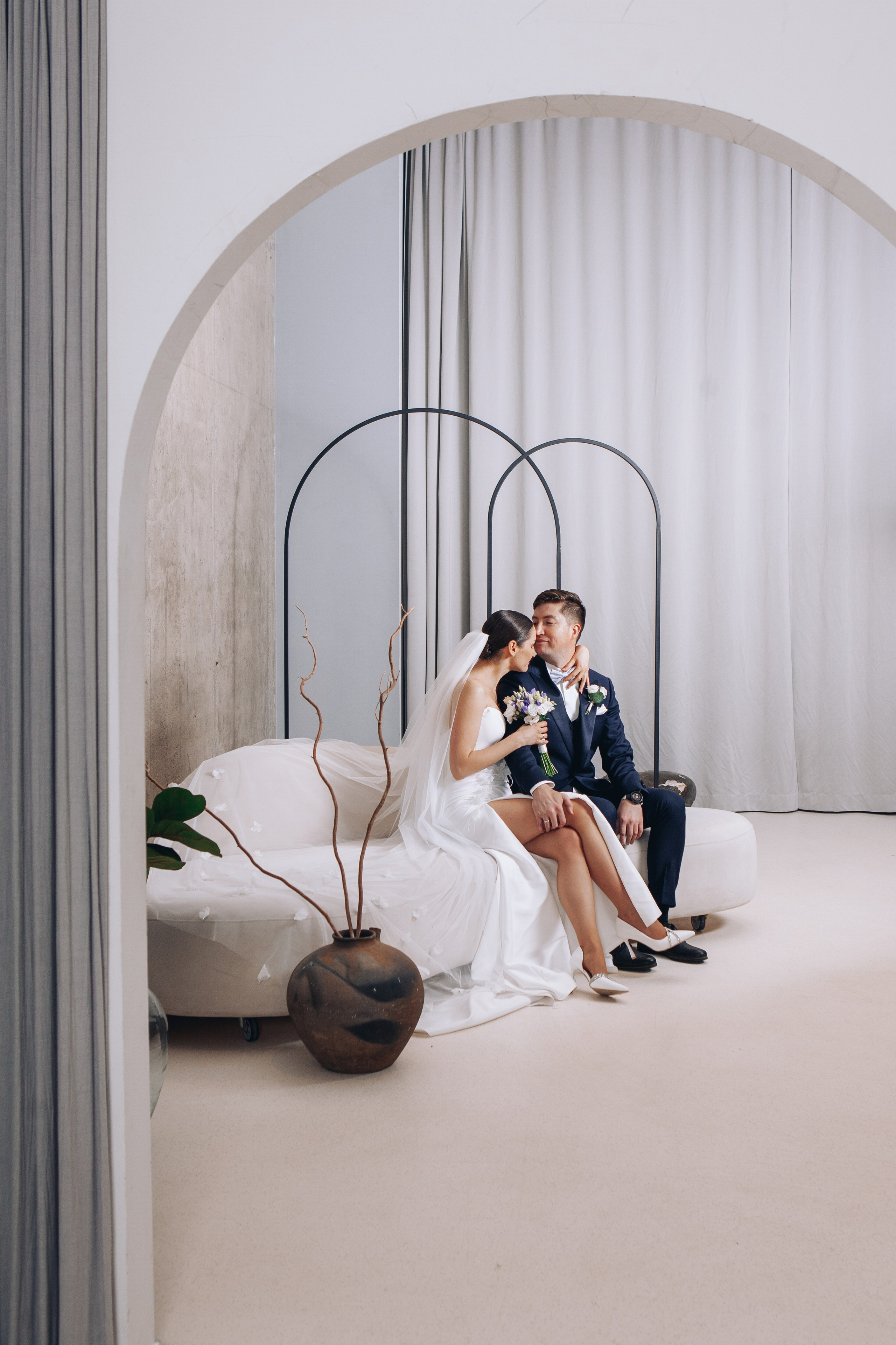 Фотосессия жениха и невесты в шипиловском загсе. Фотограф Ольга Ефремова