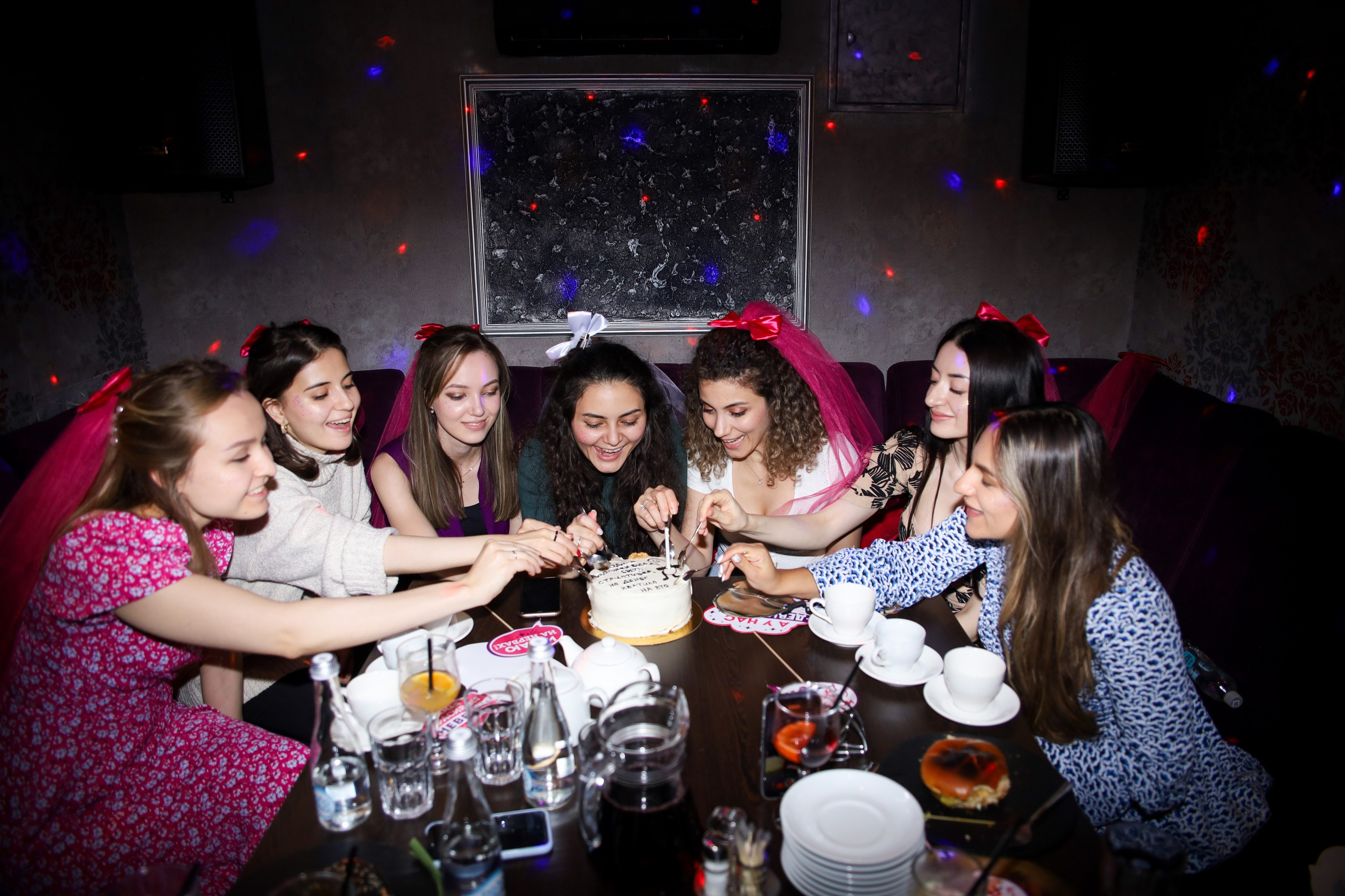 Девичник. Караоке. Главная