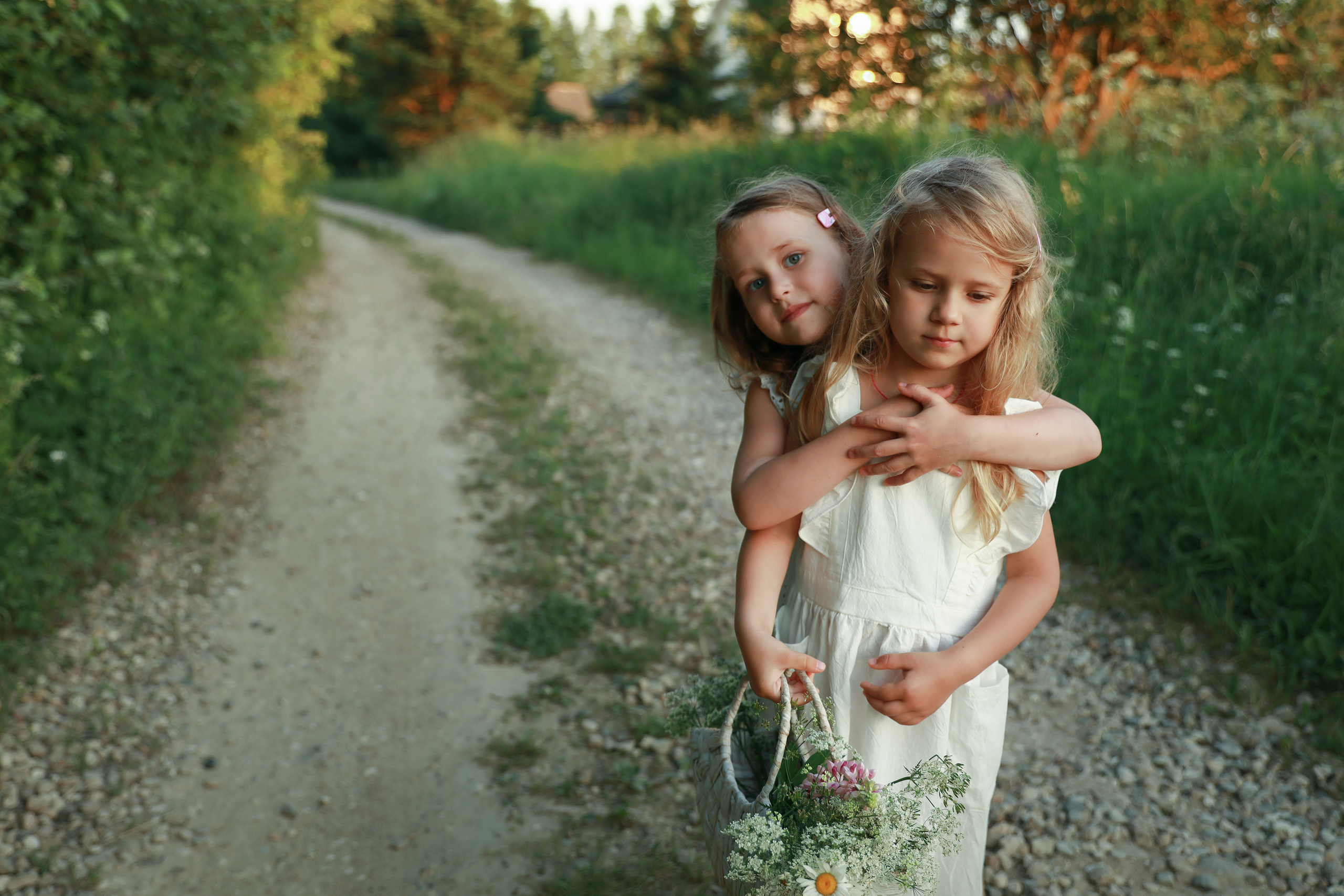 Фотосессия Арины и Ксении. Бочарова Мария — школьный фотограф Апрелевка, Новая Москва, Московская область