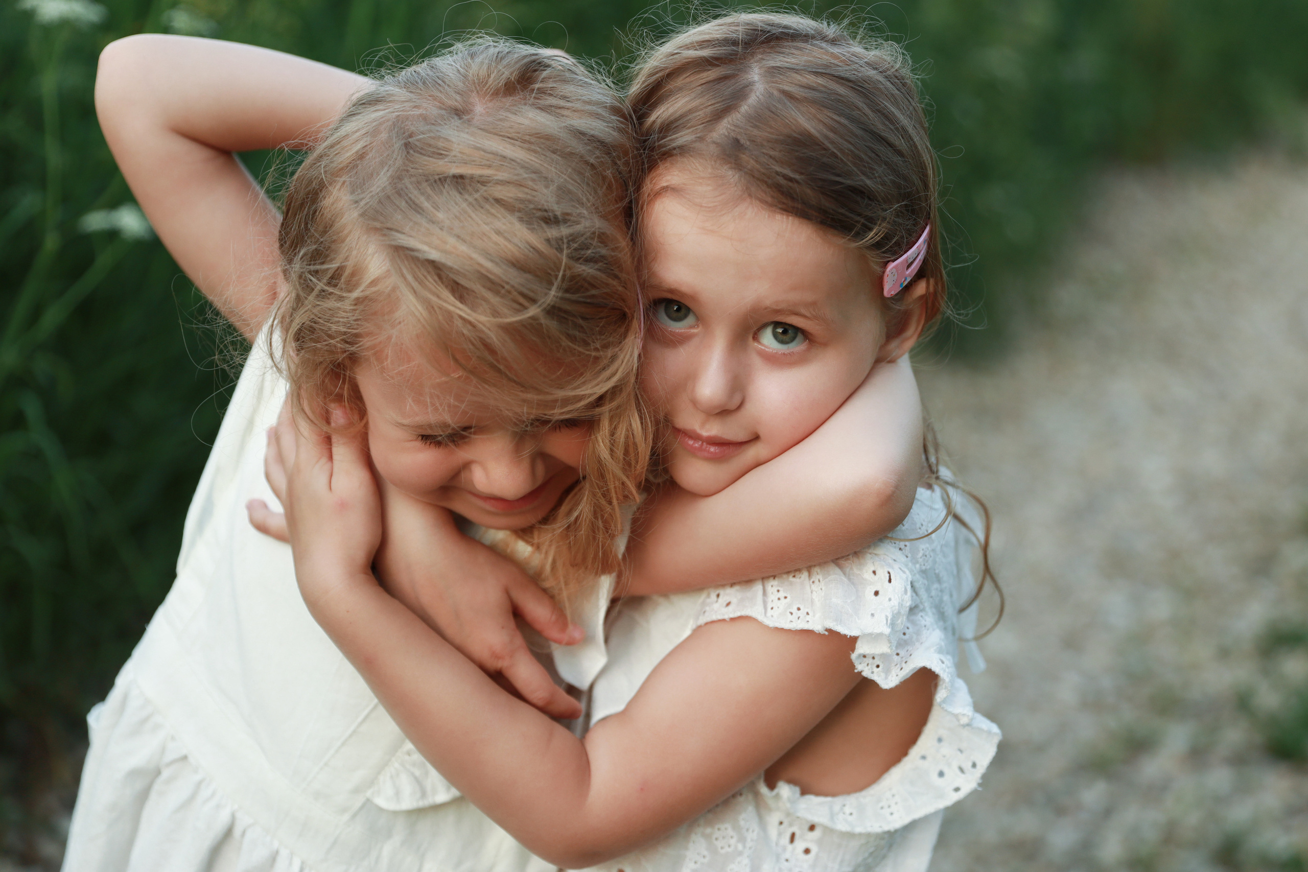 Фотосессия Арины и Ксении. Бочарова Мария — школьный фотограф Апрелевка, Новая Москва, Московская область