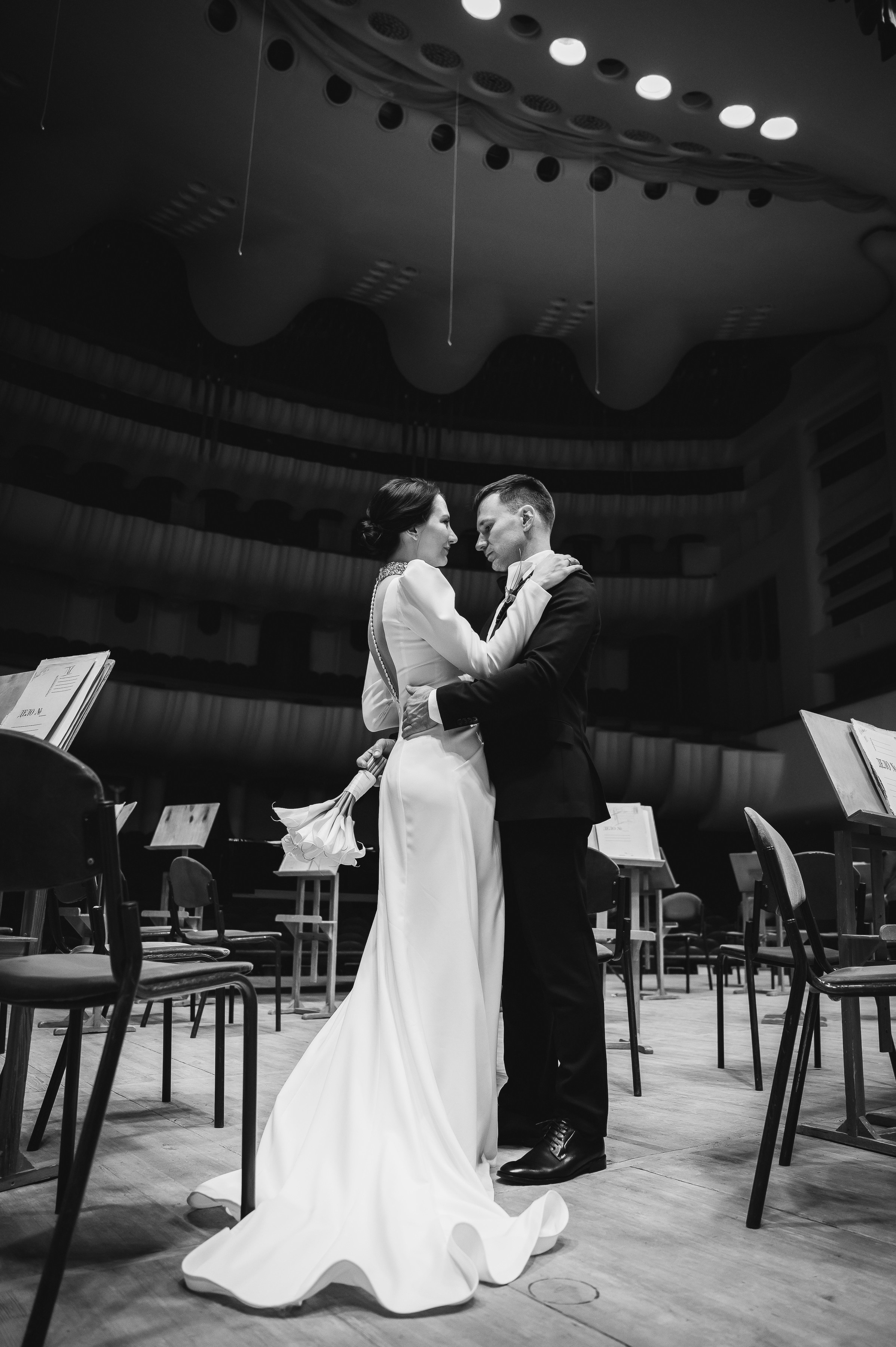 Современная классика. Свадебное агентство Reverence Самара