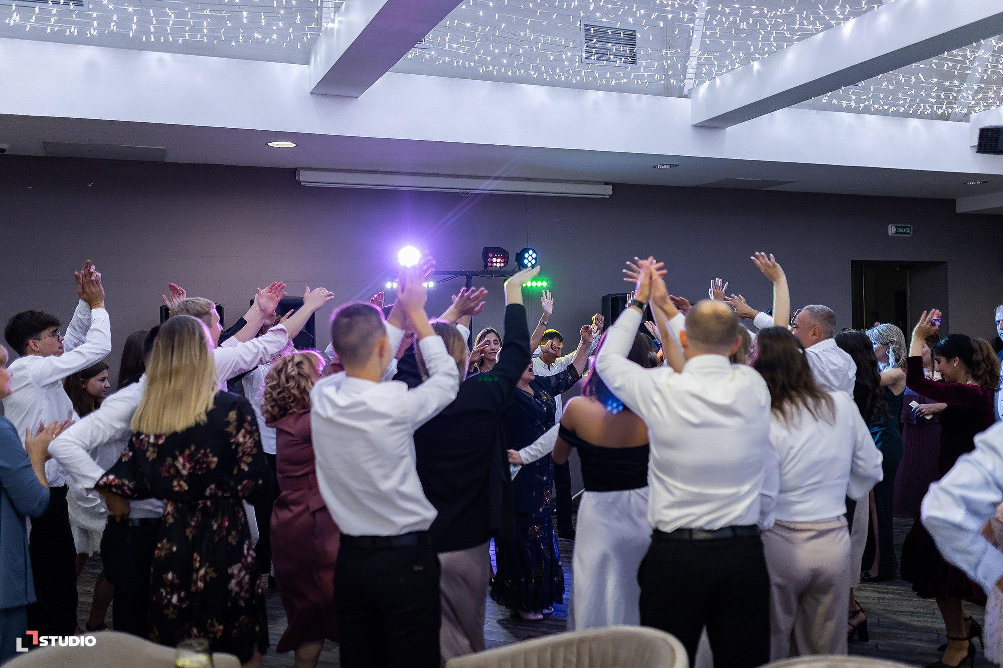 Дмитрий и Арминэ 2023. Фотограф Соловьев Денис в Московской и Владимирской области