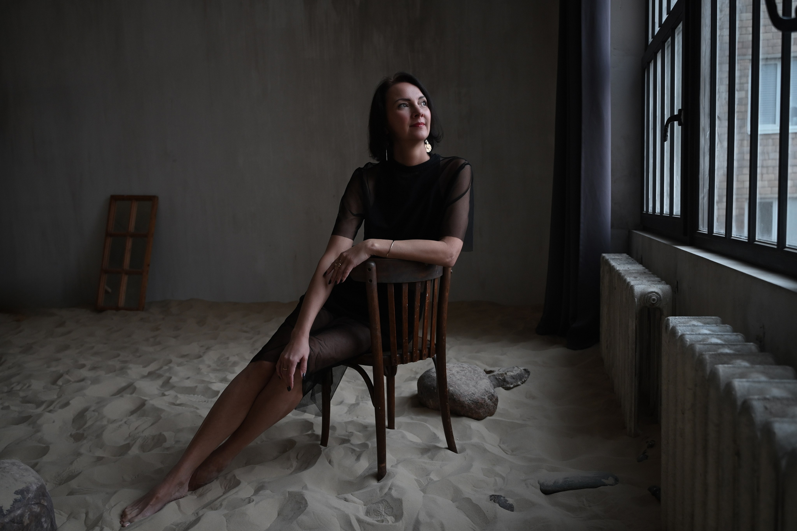 Женская фотосессия в студии с песком. Портретный фотограф в Москве Казьмина Олеся