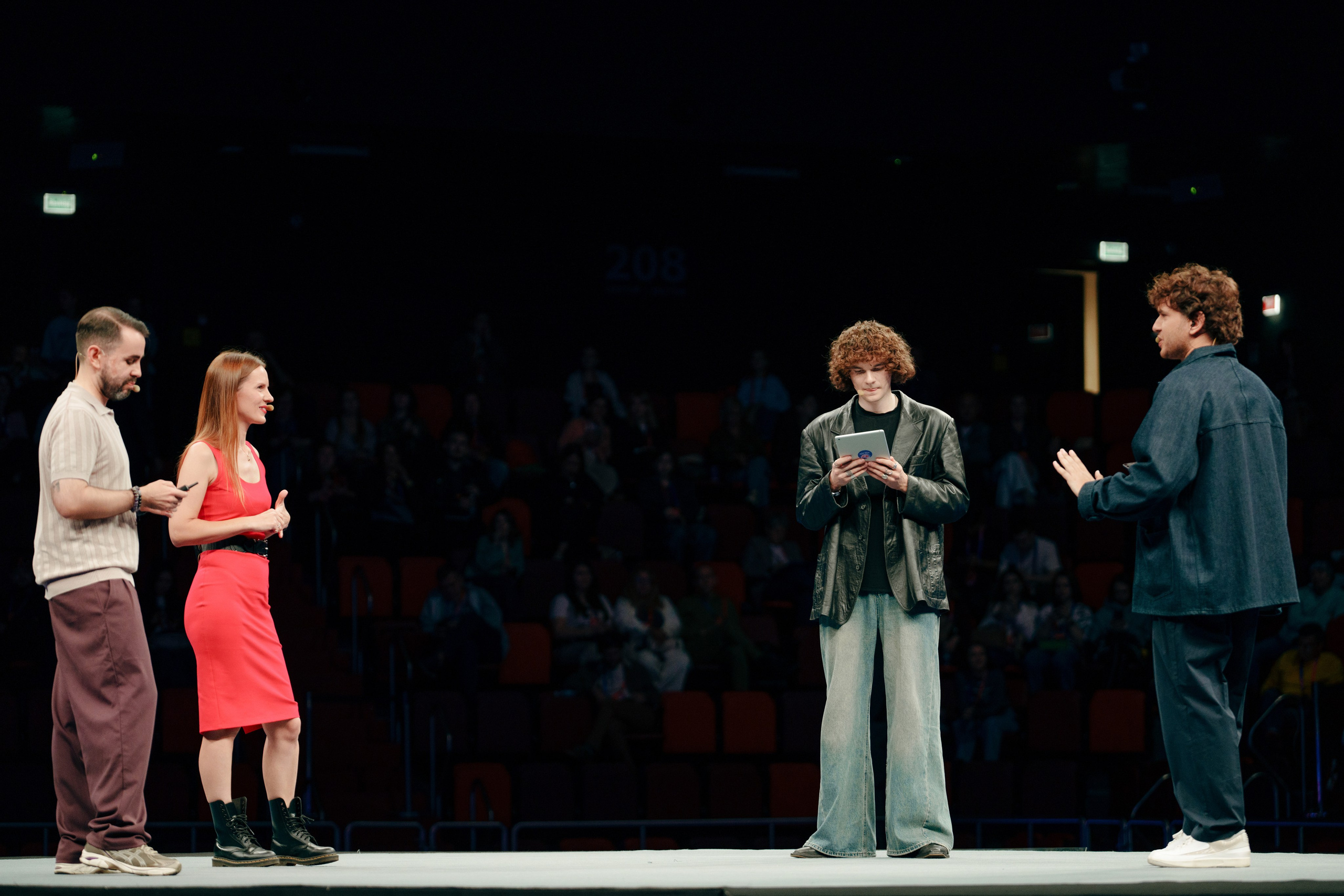 ПОСТ РОСТ ЯНДЕКС. Репортажный фотограф Москва Сергей Дружинин