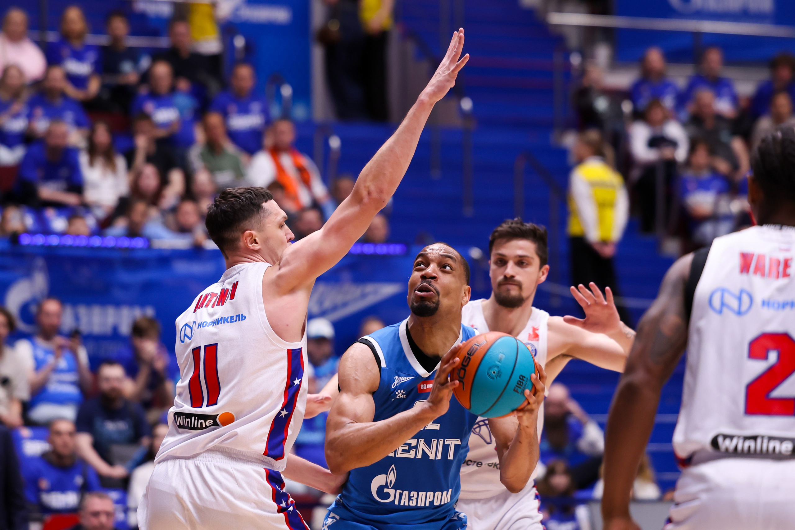 БК «Зенит» — БК «ЦСКА» финал ЕЛ ВТБ 1 игра 27.05.2025. Спортивный и репортажный фотограф Антон Тереханов