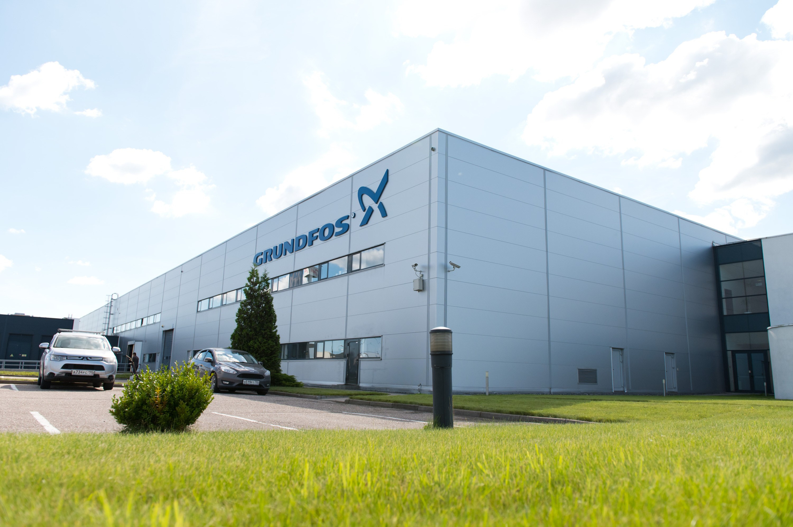 Производство Grundfos. Репортажный фотограф и видеограф Слава Думчев. Тимбилдинги, отчетники, корпоративы