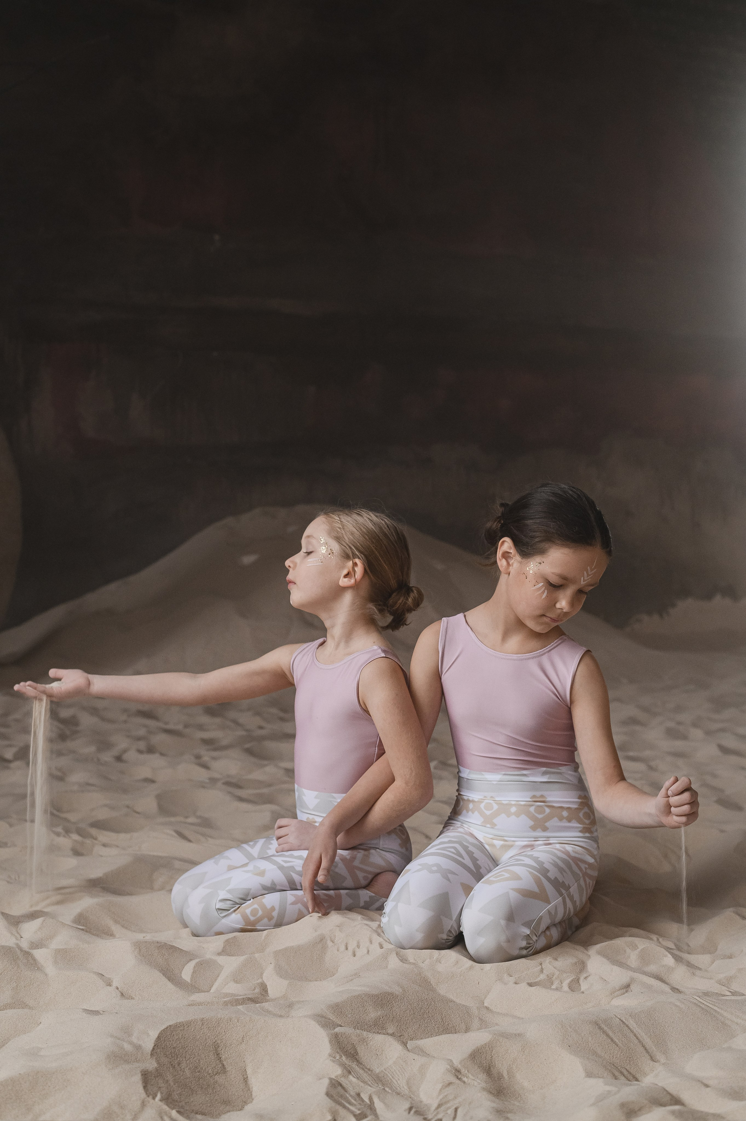 ВВЕРХ ДНОМ. SAND. Профессиональный репортажный, коммерческий фотограф в Санкт-Петербурге