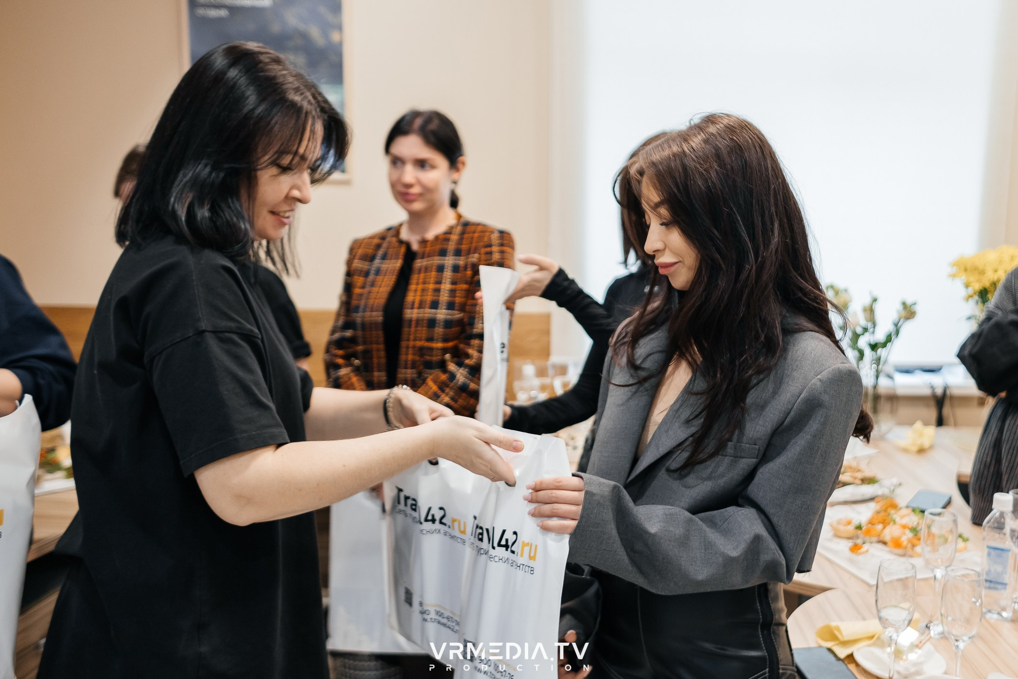 Business travel brunch