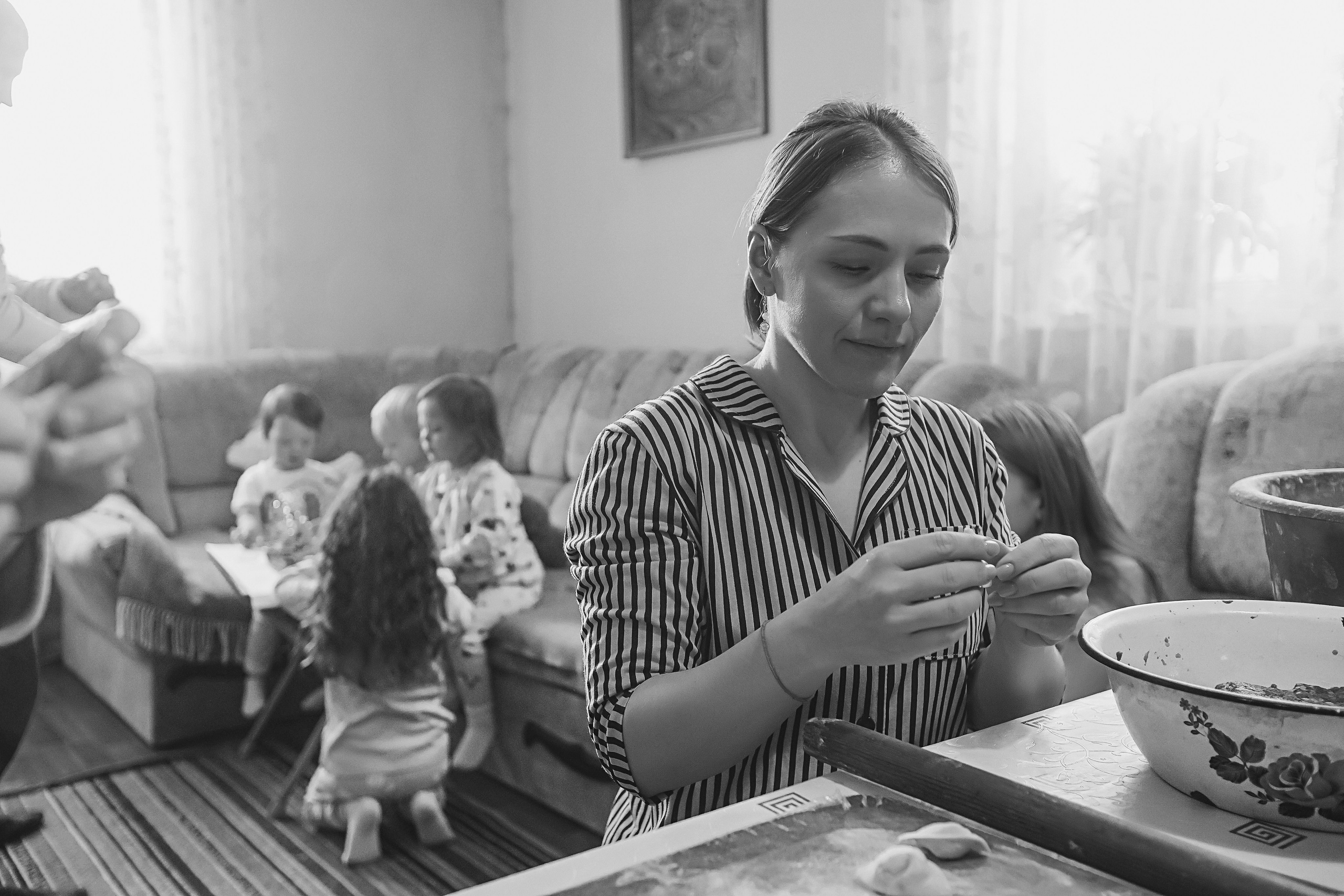 Большая семья репортаж. Семейный фотограф Тюмень, фотограф на роды Салмина Мария