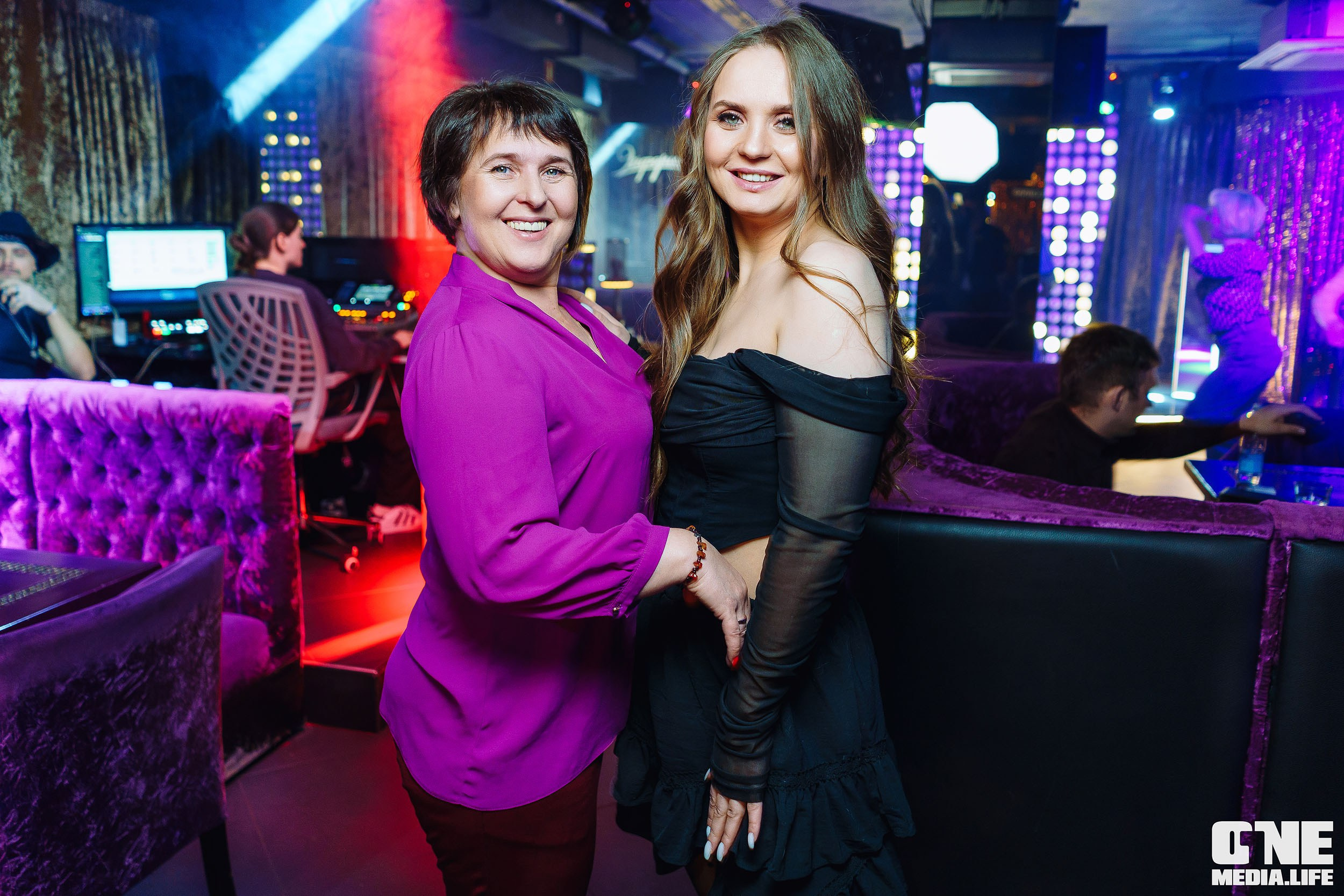 Фоторепортаж из караоке-клуба Эйфория. One Media Life: фоторепортажи, фотоотчеты с мероприятий и заведений