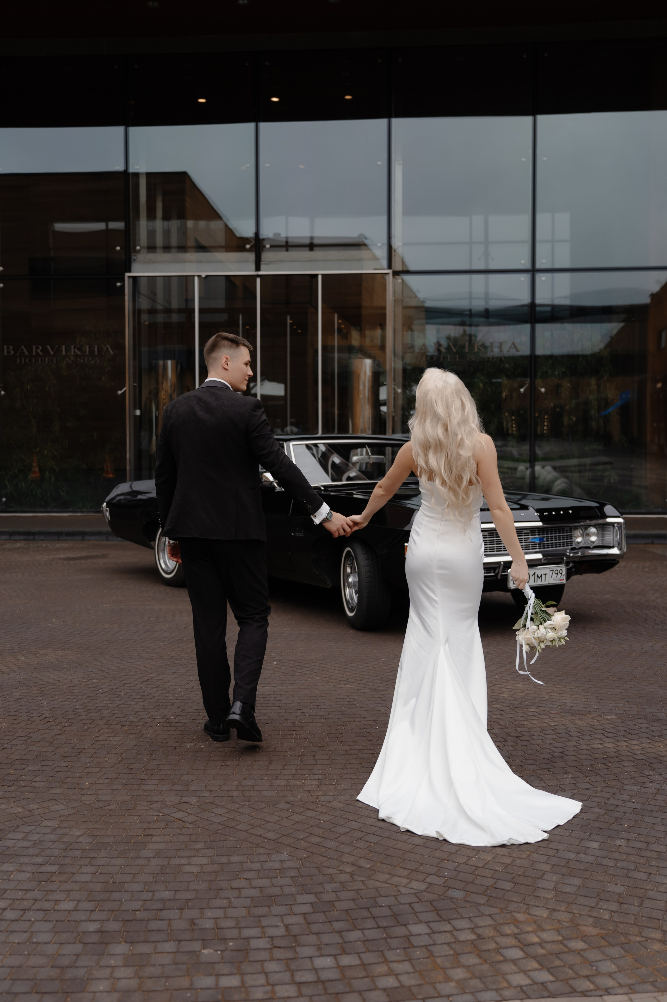 Свадебная фотосессия в Barvikha Luxury Village. Свадебный и семейный фотограф в Москве Светлана Зоткина