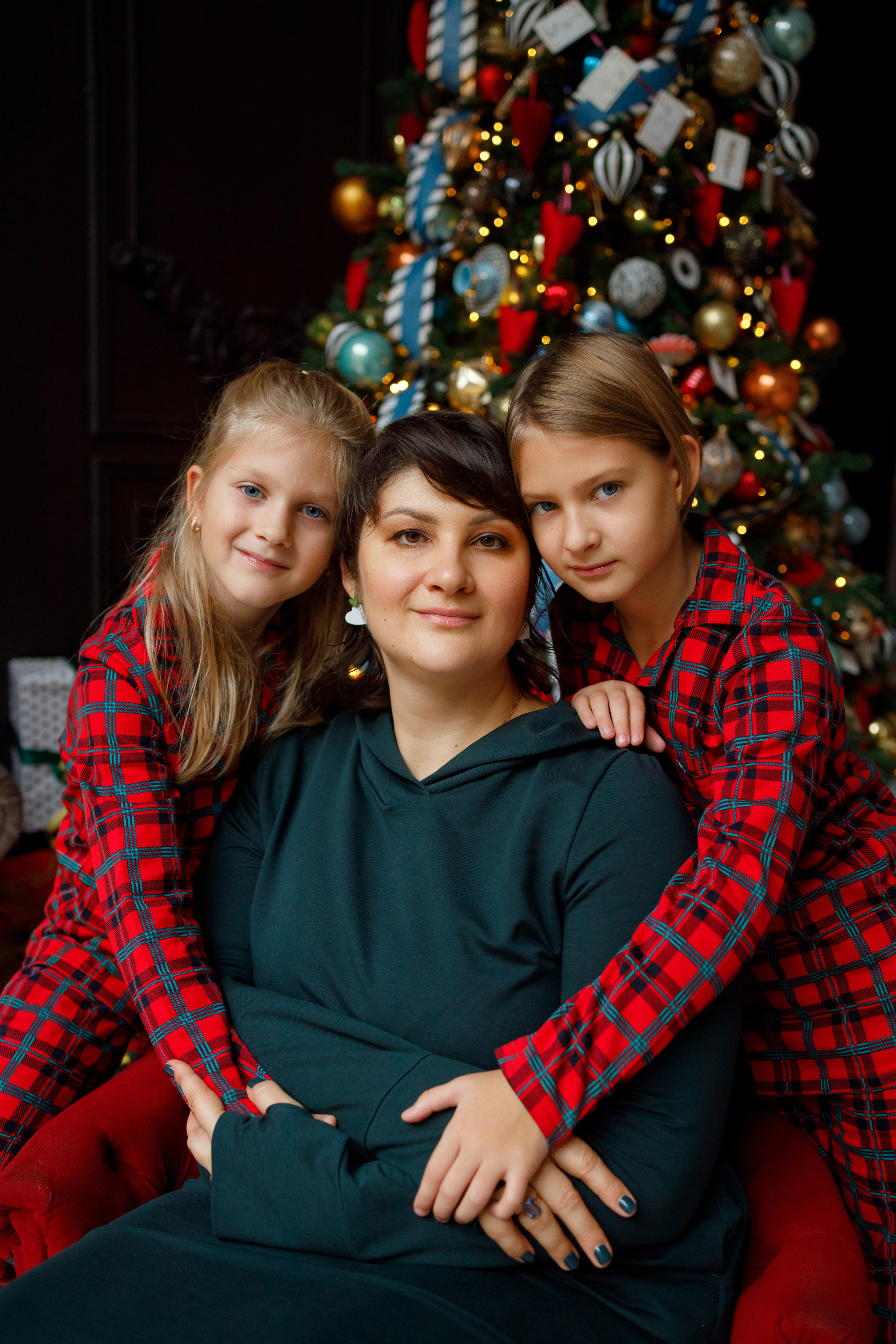 Оля и дочурки. Портретный и семейный фотограф в Москве Стаховская Елена