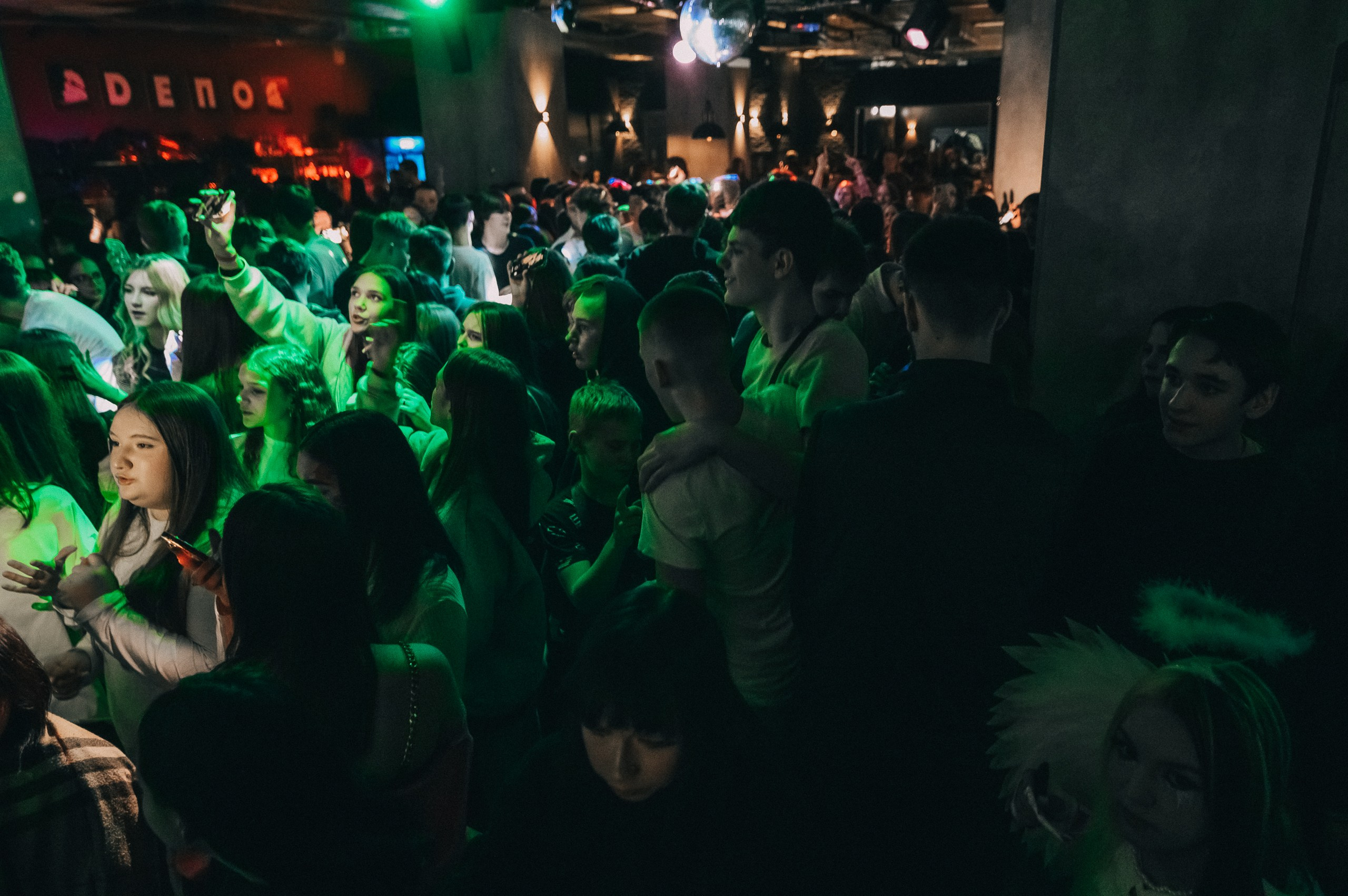 8 MARCH WOMENS DAY PARTY. Фотограф в Кемерово Владислав Шульц