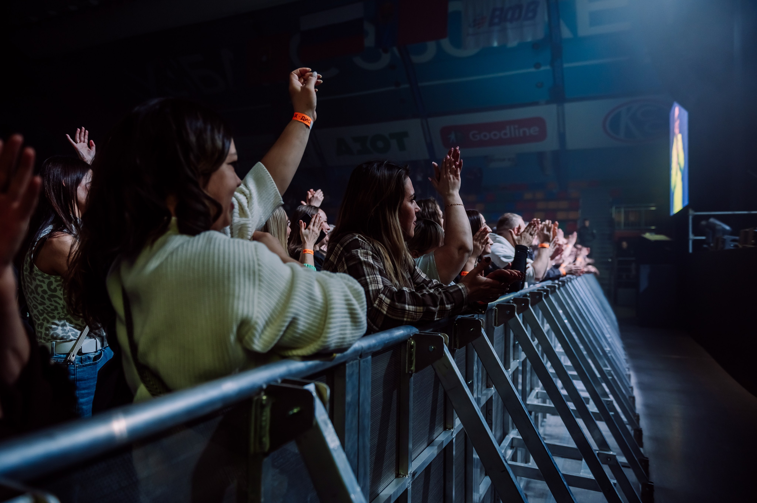 Дискач 90-х в Кемерово, СРК Арена. Детский фотограф, семейный фотограф и репортажи в Кемерово