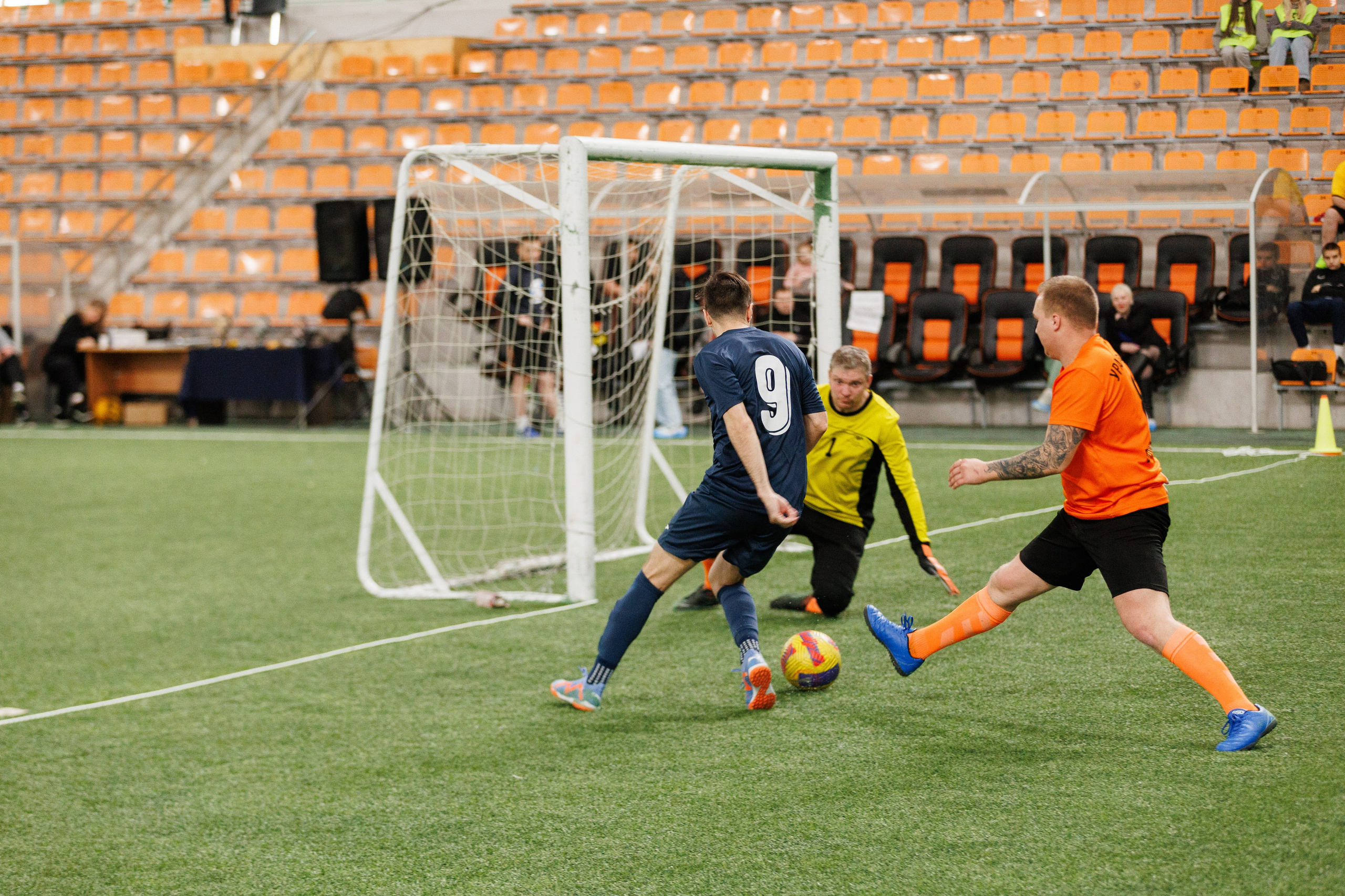 Фотограф на корпоративный футбольный турнир. Контент для бизнеса в Екатеринбурге Полдень Медиа