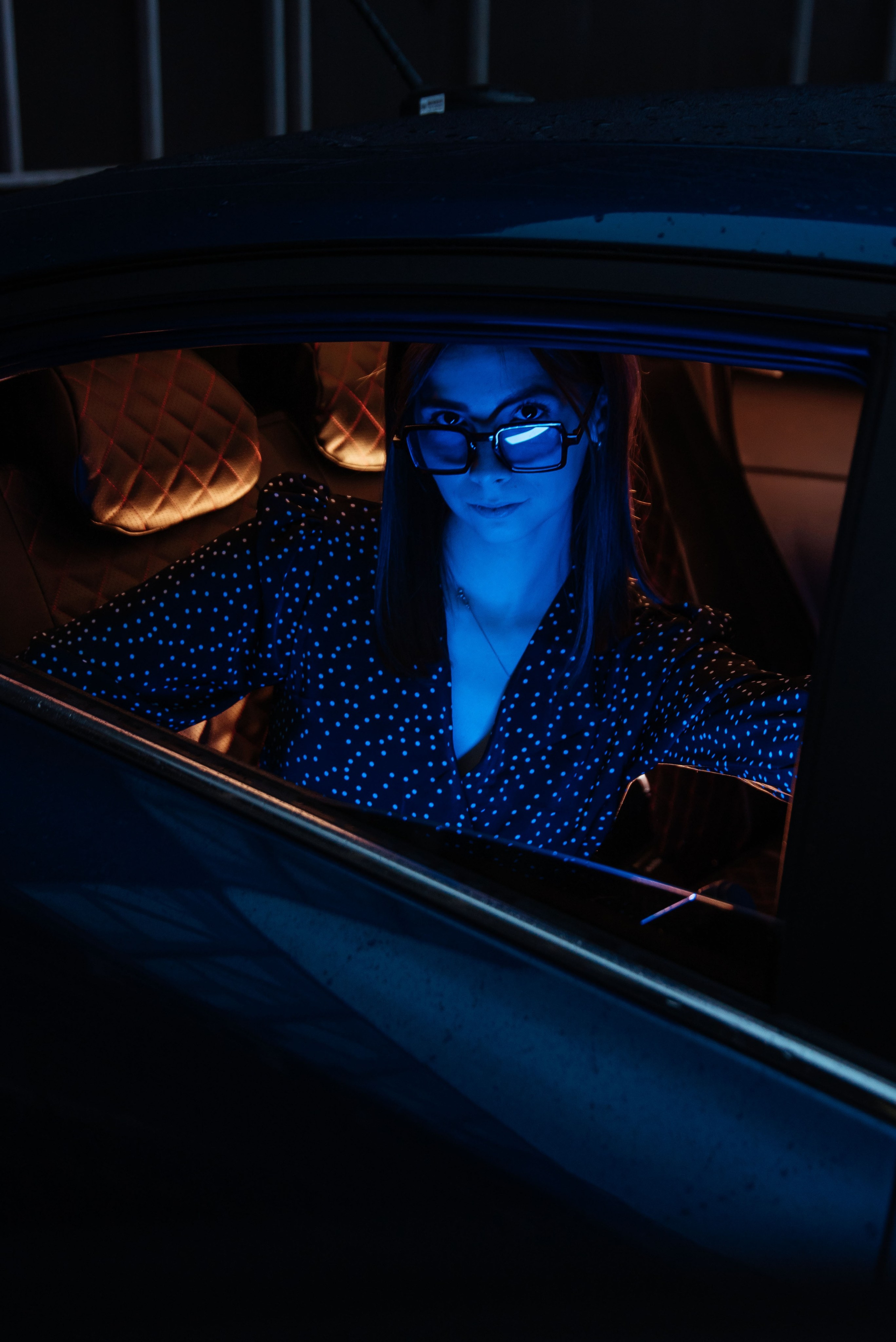 Фотосессия в машине. Свадебный и портретный фотограф lifestyle