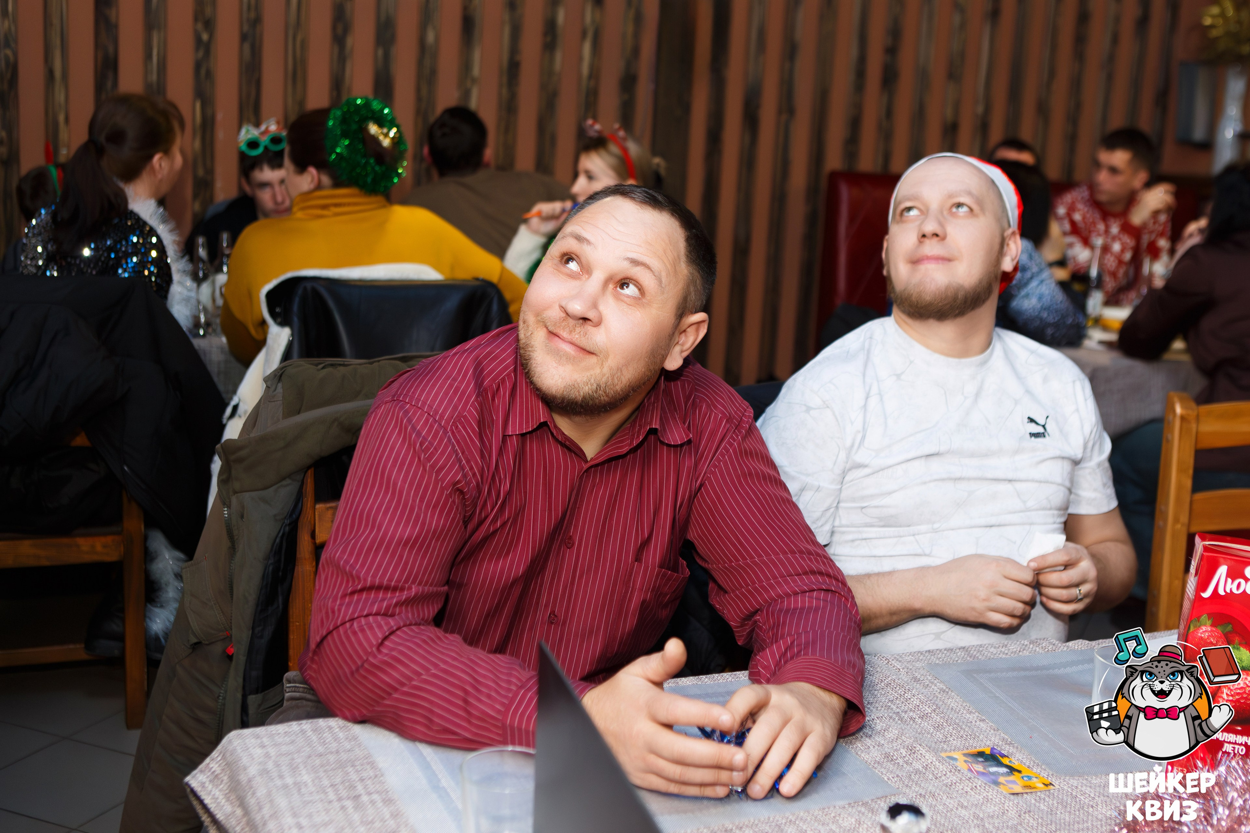 Новогодняя атмосфера квиза в Мценске от репортажного фотографа Николая Богатырева - bogatyrevphoto.ru 