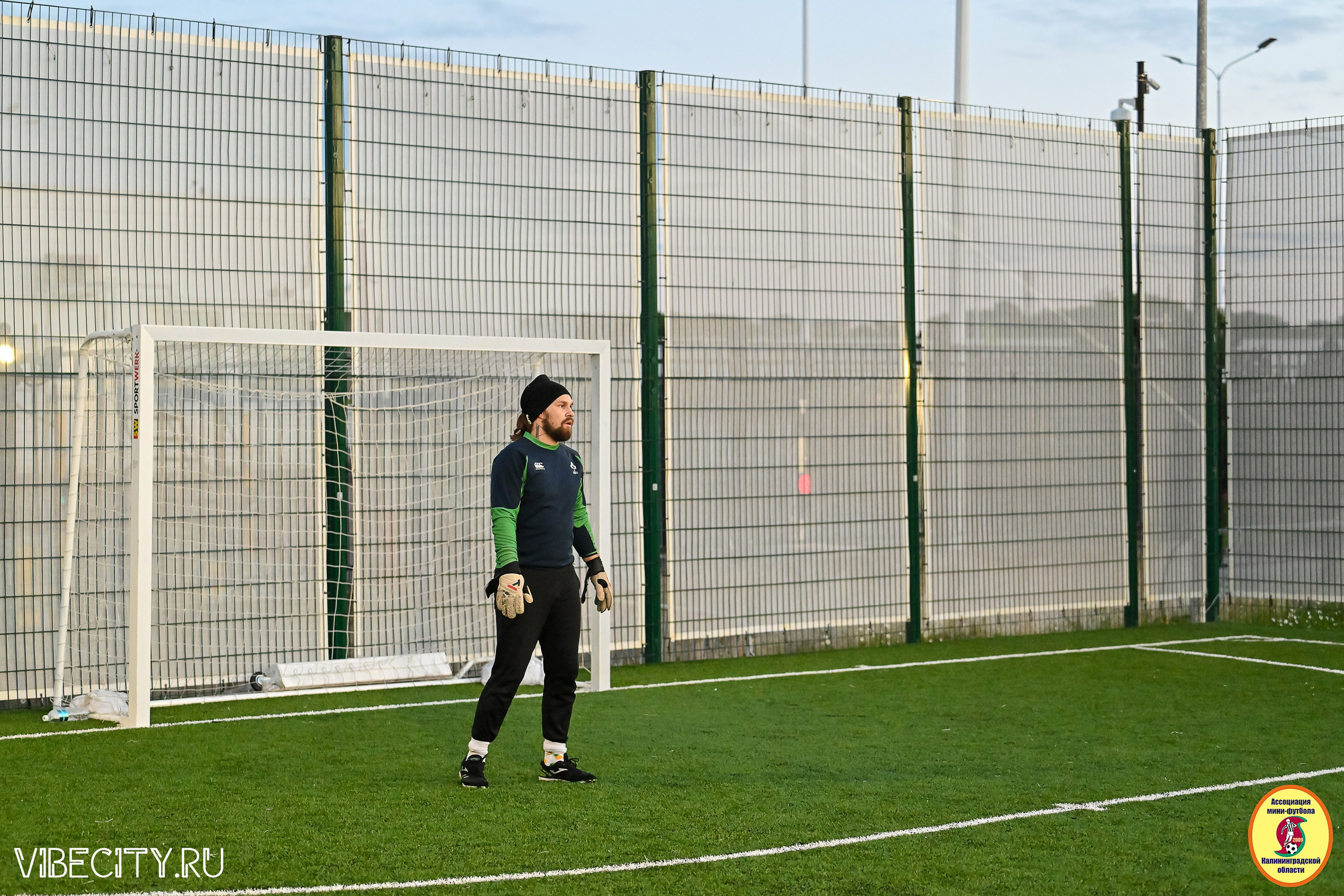 ИГРЫ МИНИ-ФУТБОЛЬНОЙ И КОРПОРАТИВНОЙ ЛИГИ. VIBECITY.RU Вайб Сити Ру Фоторепортажи Фотоотчеты Калининград