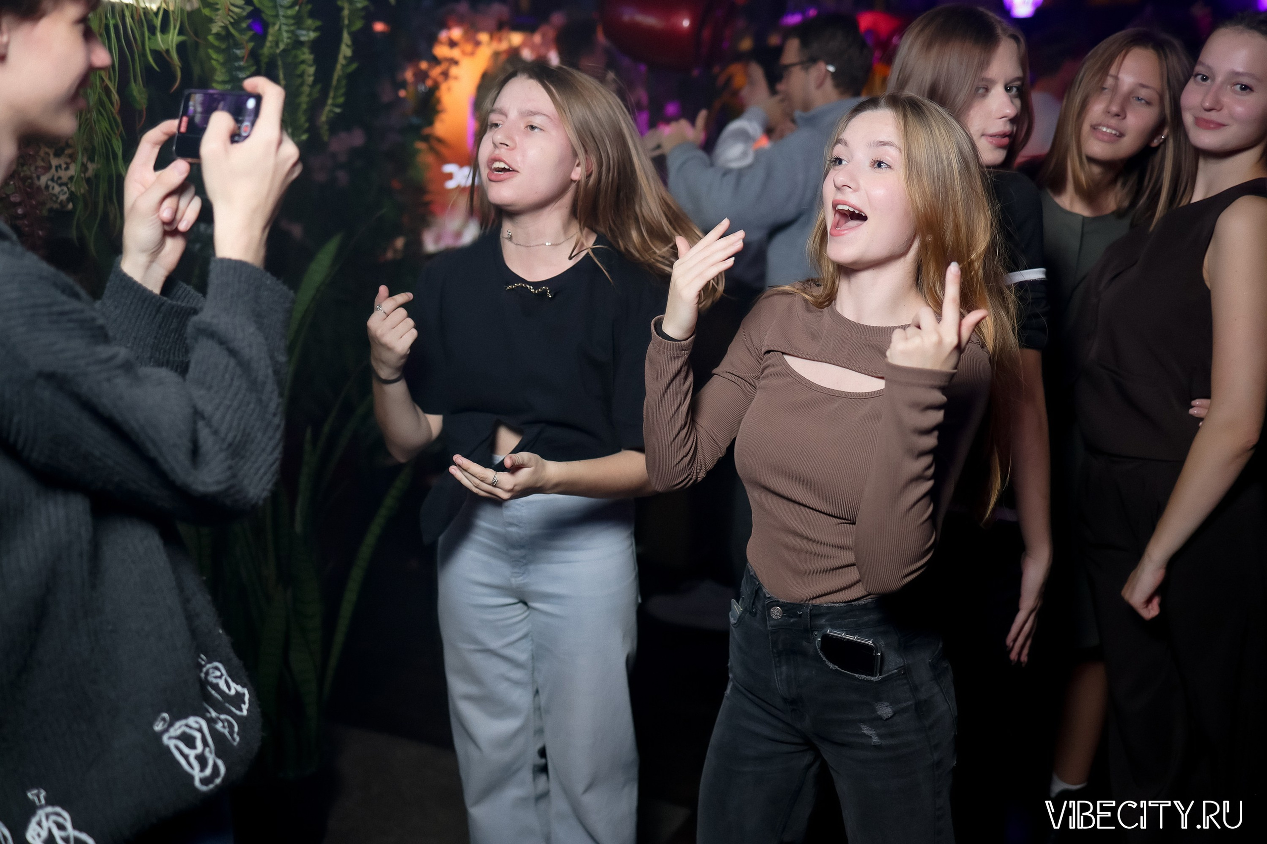 DOUBLE U. VIBECITY.RU Вайб Сити Ру Фоторепортажи Фотоотчеты Калининград