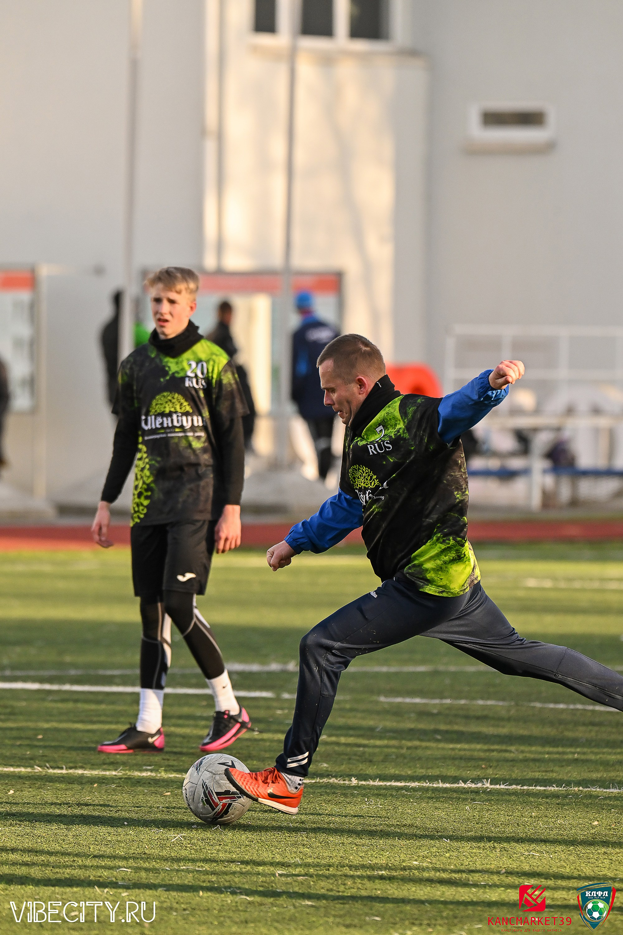 XX ЧЕМПИОНАТ КАЛИНИНГРАДСКОЙ ЛФЛ КАНЦМАРКЕТ39 сезона 2024–2025 гг. VIBECITY.RU Вайб Сити Ру Фоторепортажи Фотоотчеты Калининград