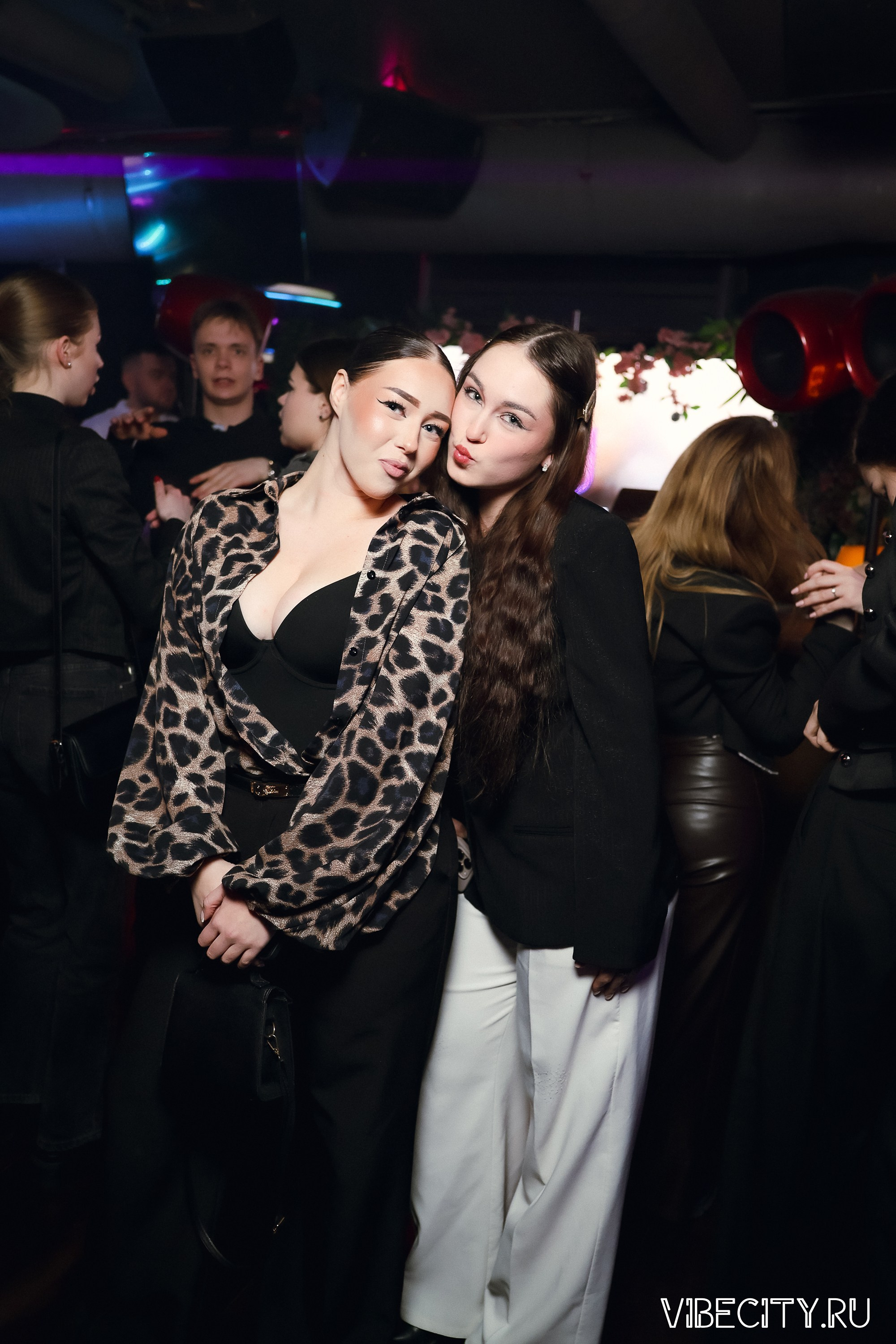 DOUBLE U. VIBECITY.RU Вайб Сити Ру Фоторепортажи Фотоотчеты Калининград