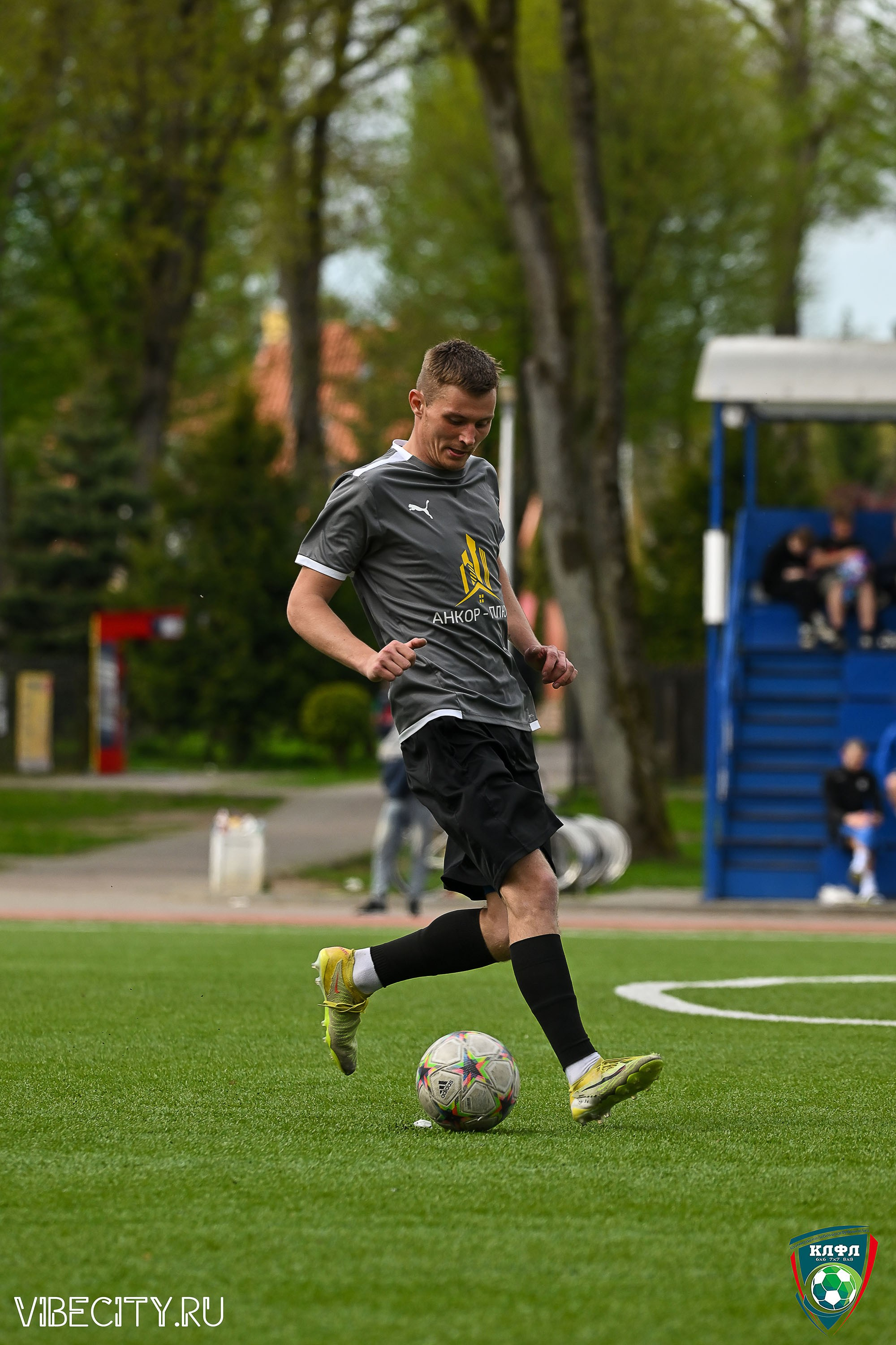 XX ЧЕМПИОНАТ КАЛИНИНГРАДСКОЙ ЛФЛ КАНЦМАРКЕТ39 сезона 2024–2025 гг. VIBECITY.RU Вайб Сити Ру Фоторепортажи Фотоотчеты Калининград