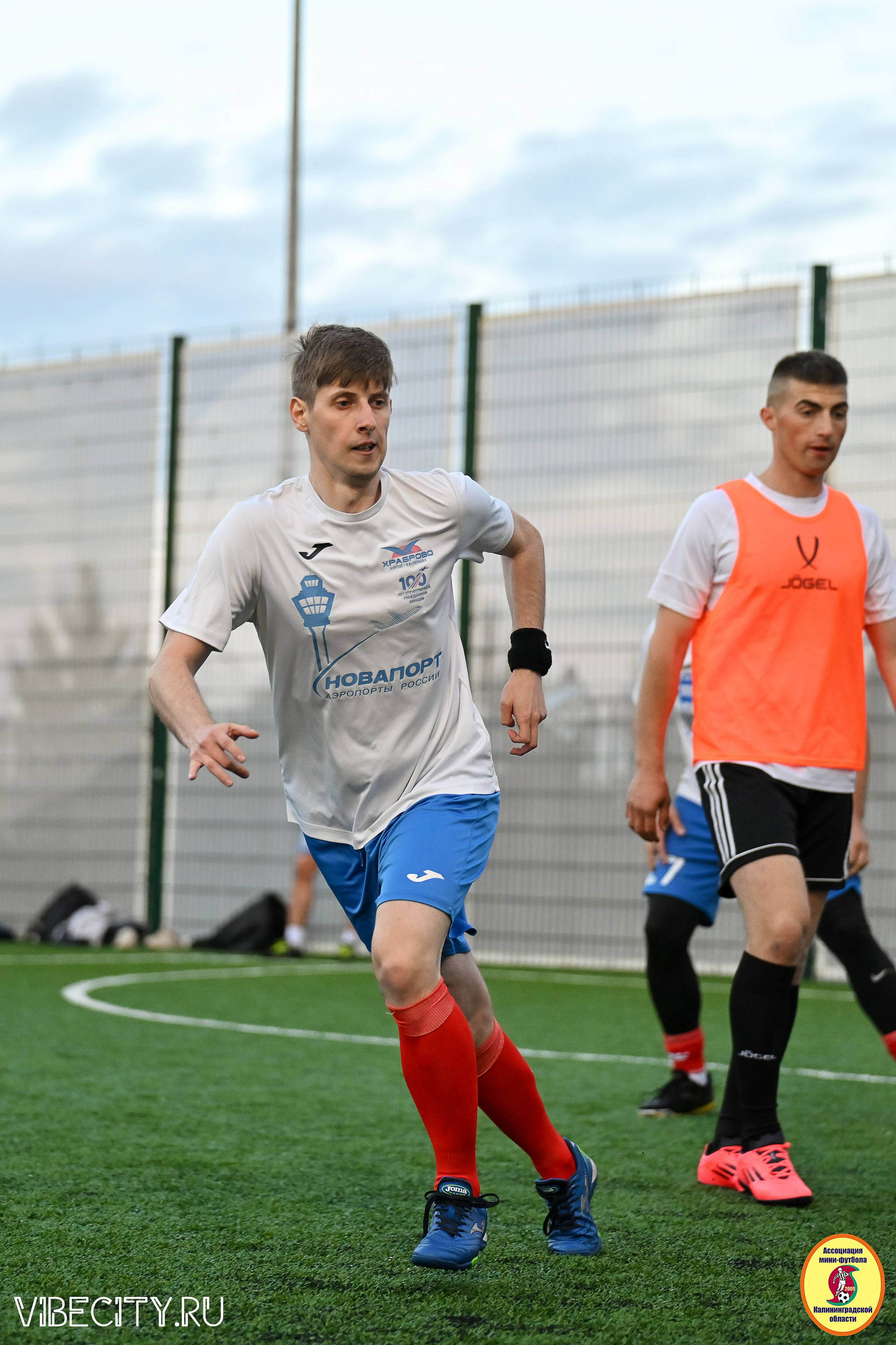 ИГРЫ МИНИ-ФУТБОЛЬНОЙ И КОРПОРАТИВНОЙ ЛИГИ. VIBECITY.RU Вайб Сити Ру Фоторепортажи Фотоотчеты Калининград
