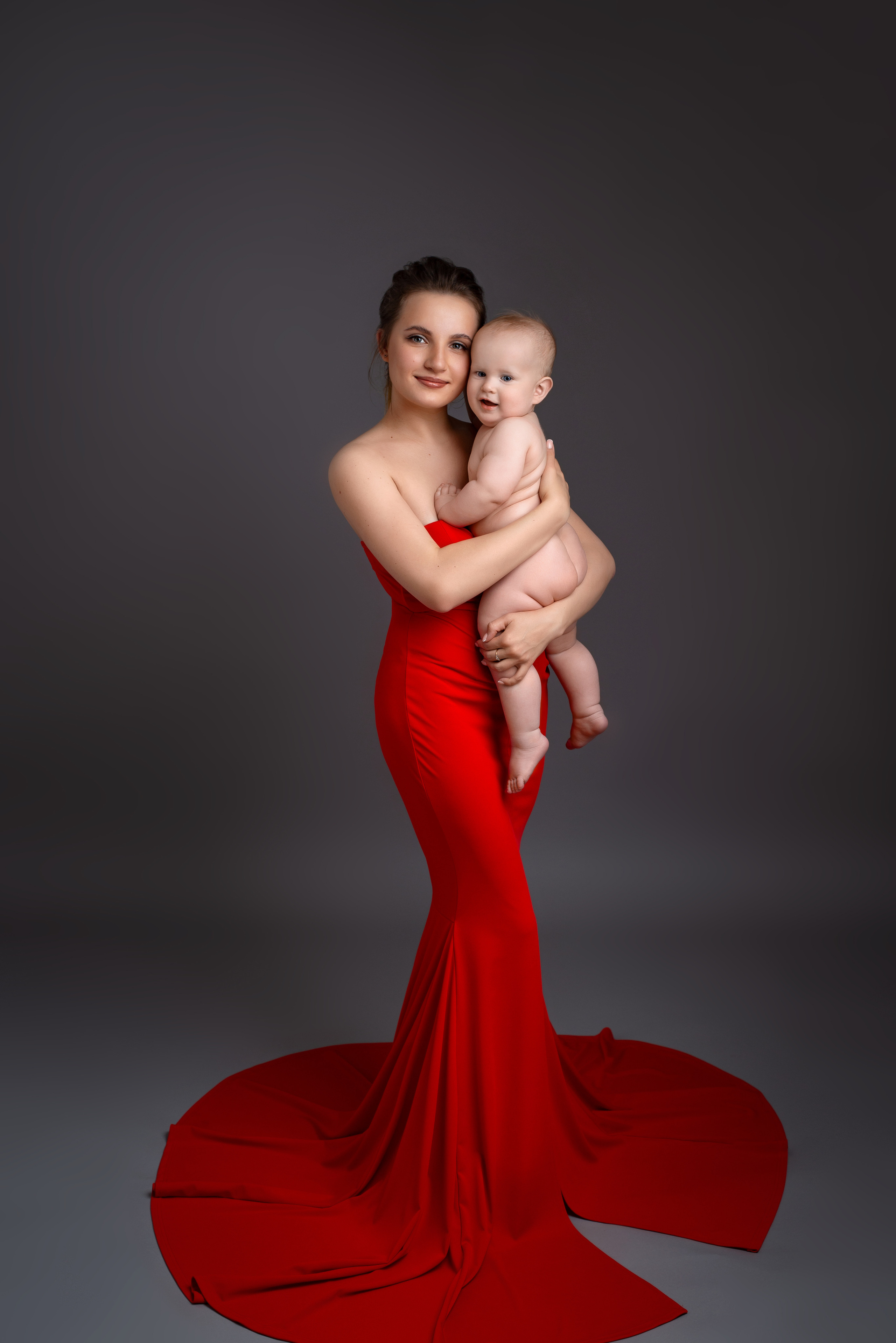 Мама и малыш. Фотограф новорожденных в Рязани  Юлия Блу