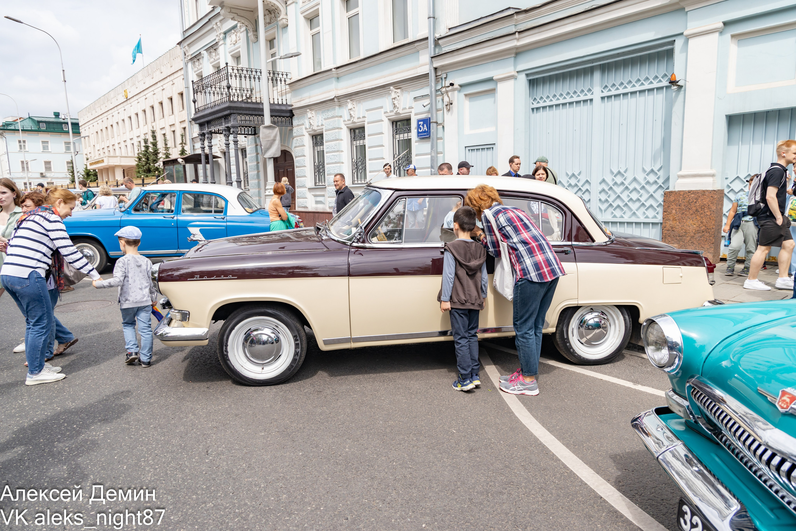 Ретро парад трамваем Москва 2023. Репортажный, семейный и студийный фотограф в Москве Демин Алексей