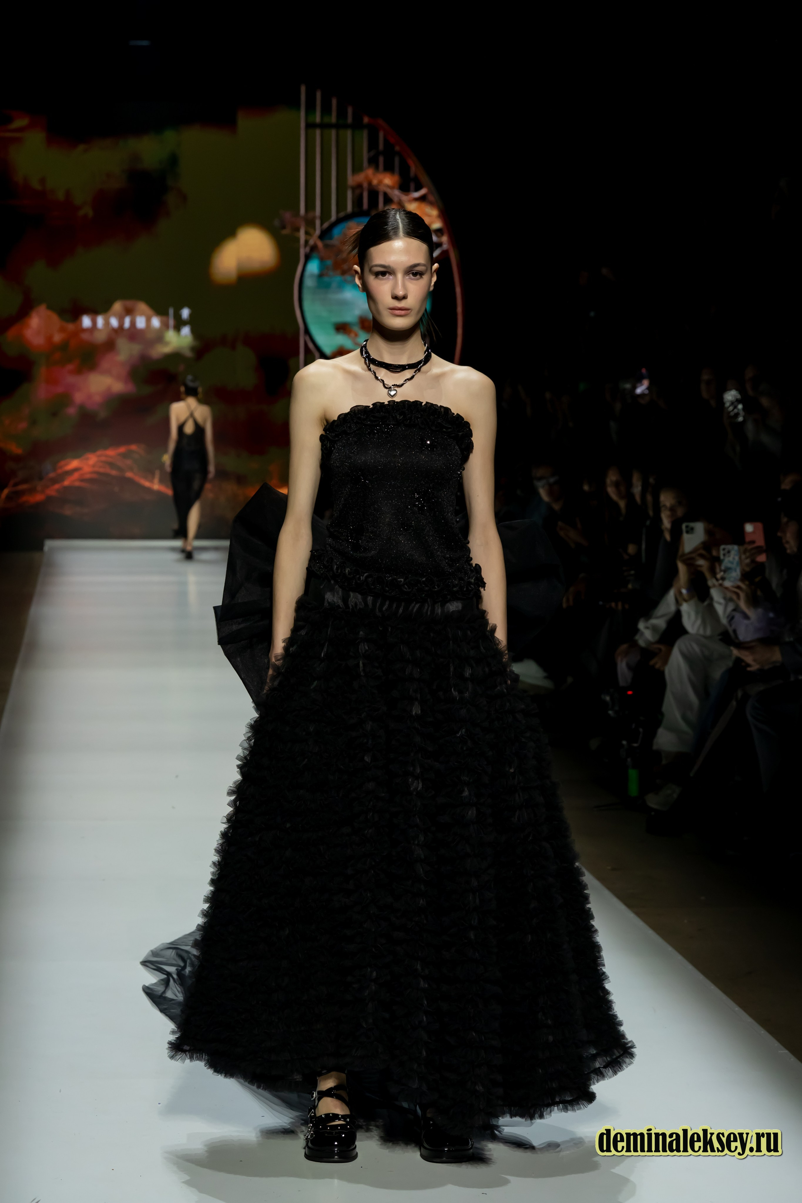 Московская неделя моды 2024 4 октября дизайнер KenSun Китай/China. Репортажный, семейный и студийный фотограф в Москве Демин Алексей
