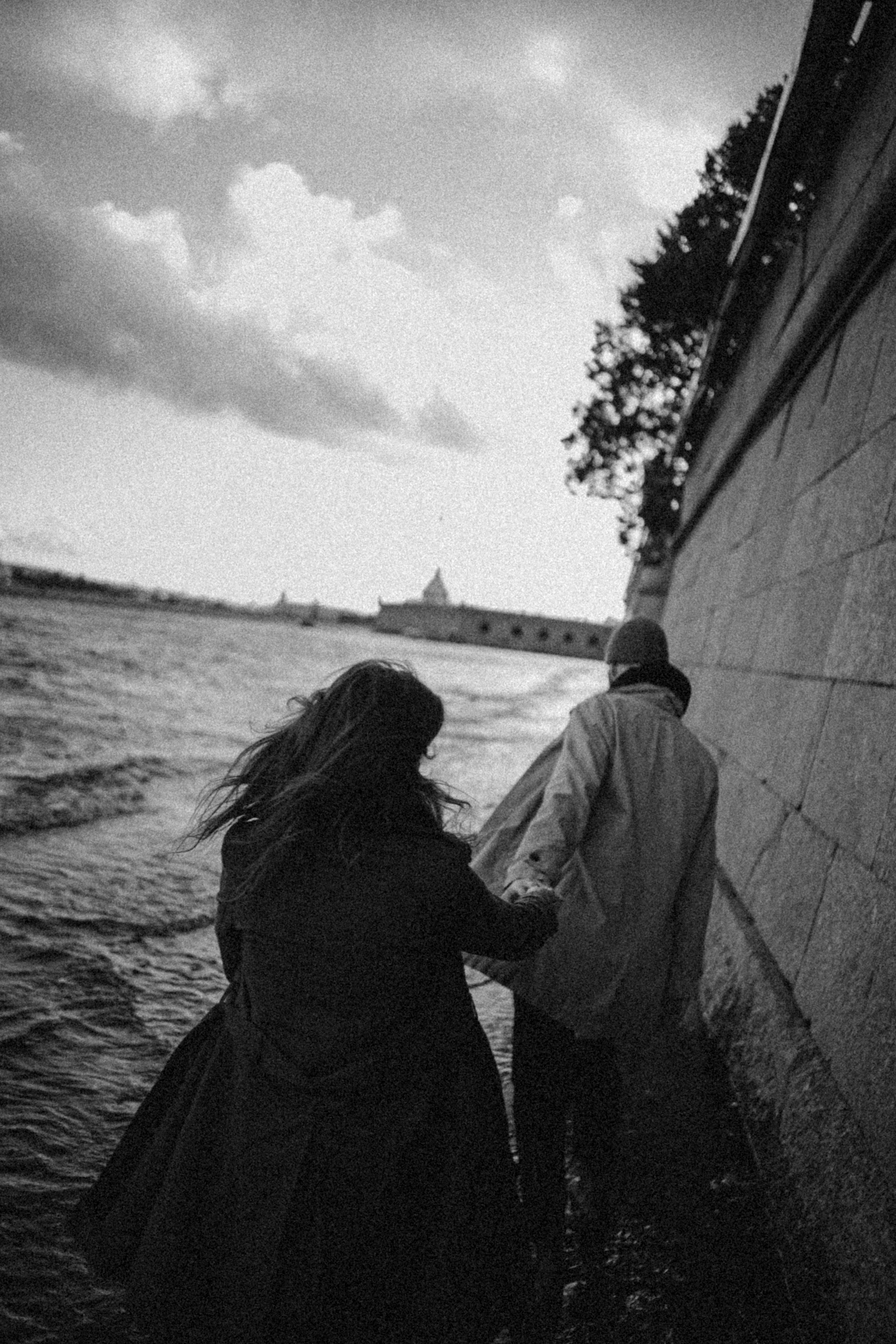 Elena Raya • Photographer