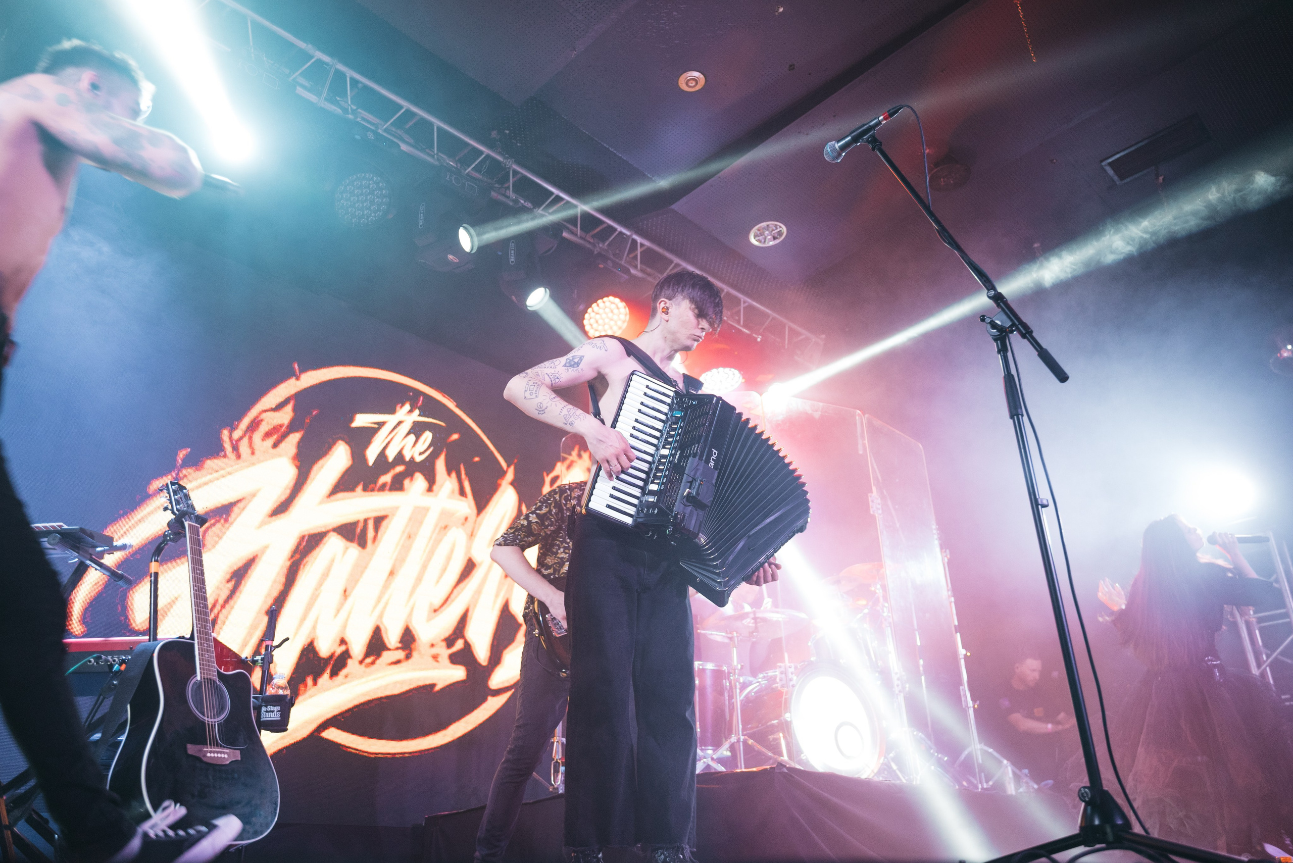 Концерт группы «The Hatters» 4.04.24. Репортажный и свадебный фотограф в Сургуте