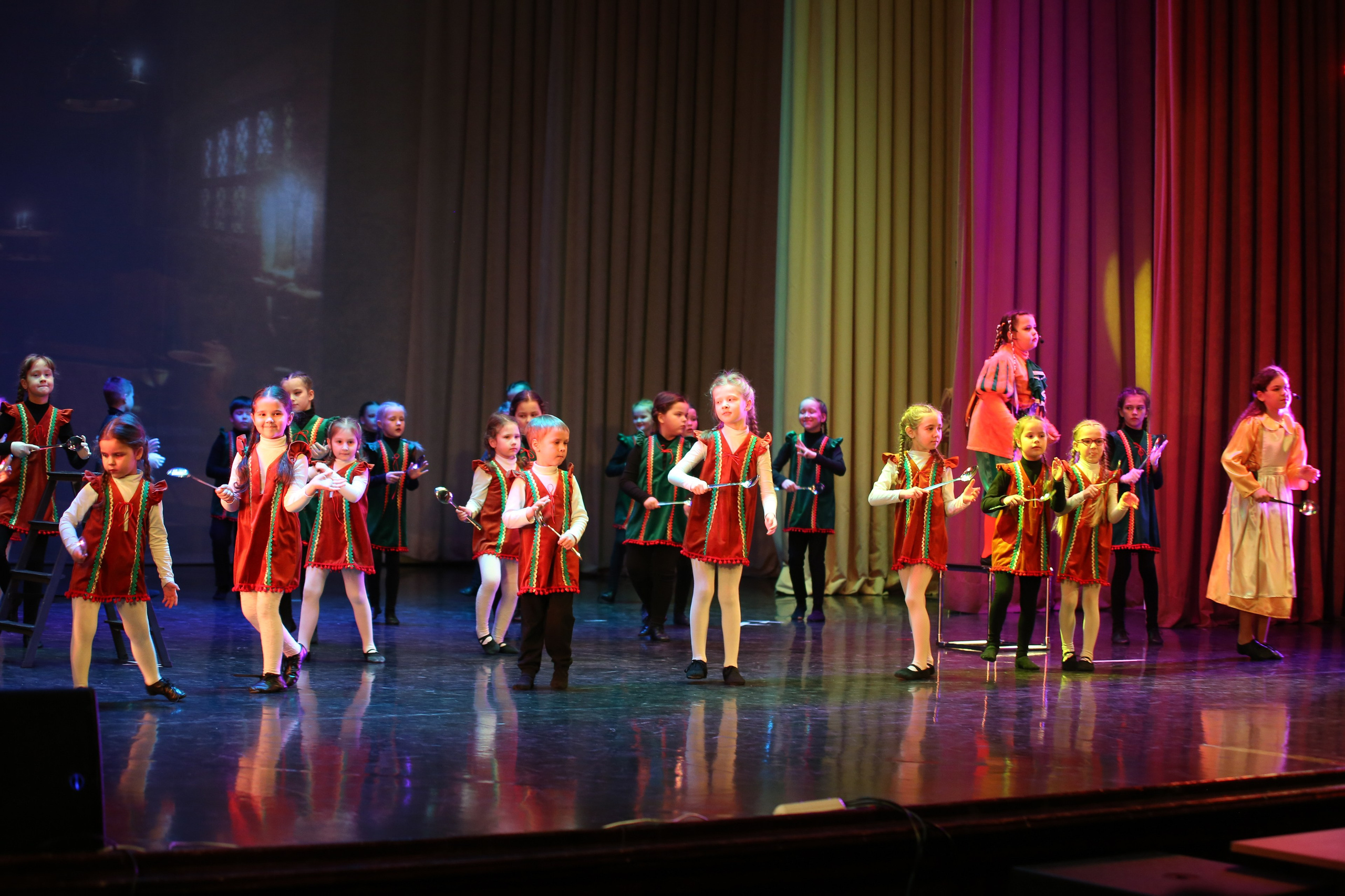 ТС ФАНТАЗИЯ — БЕНЕФИС 25 ЛЕТ. Профессиональный фотограф в Мценске и Орловской области