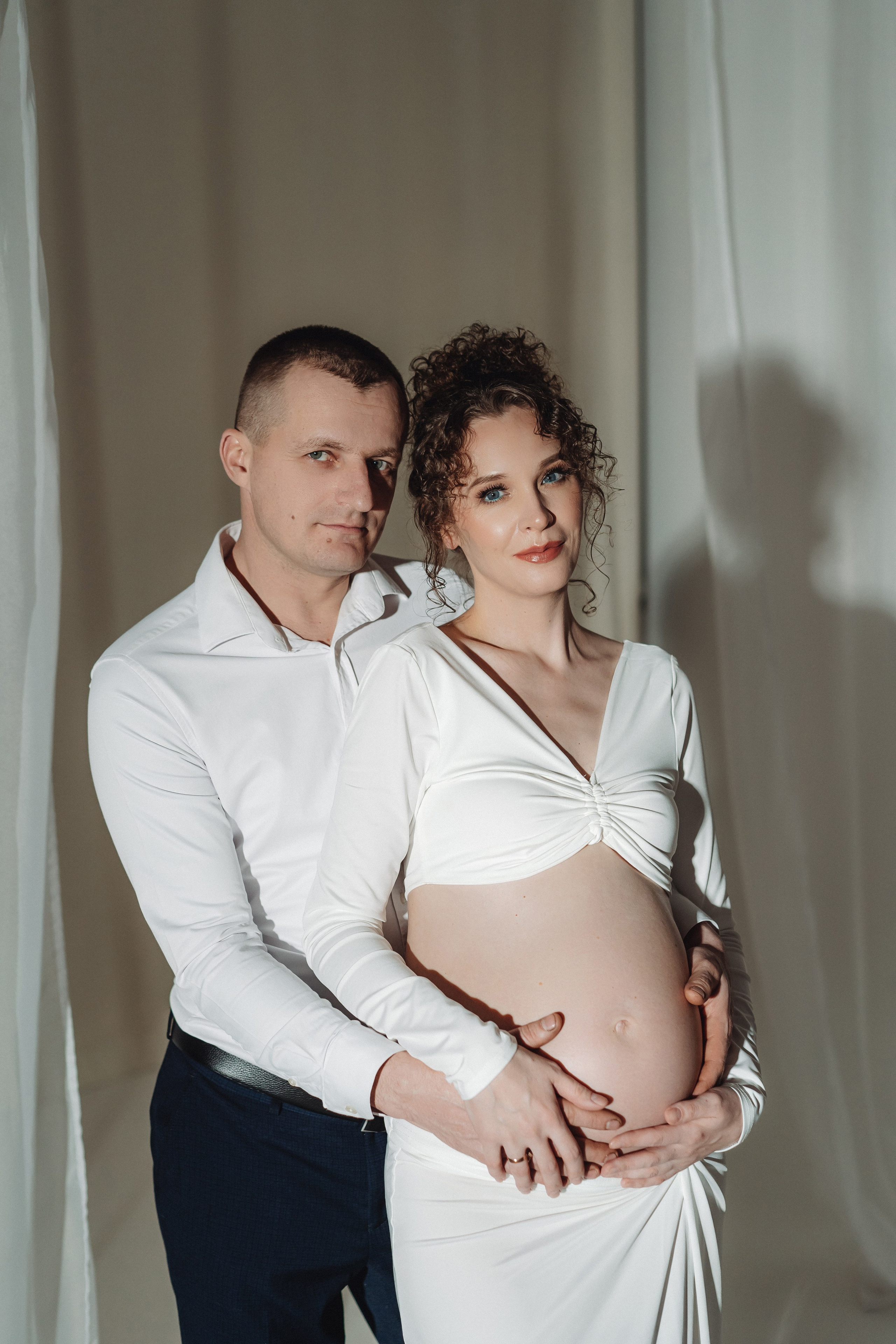 В студии. Семейный и контент фотограф в Красноярске Власова Екатерина