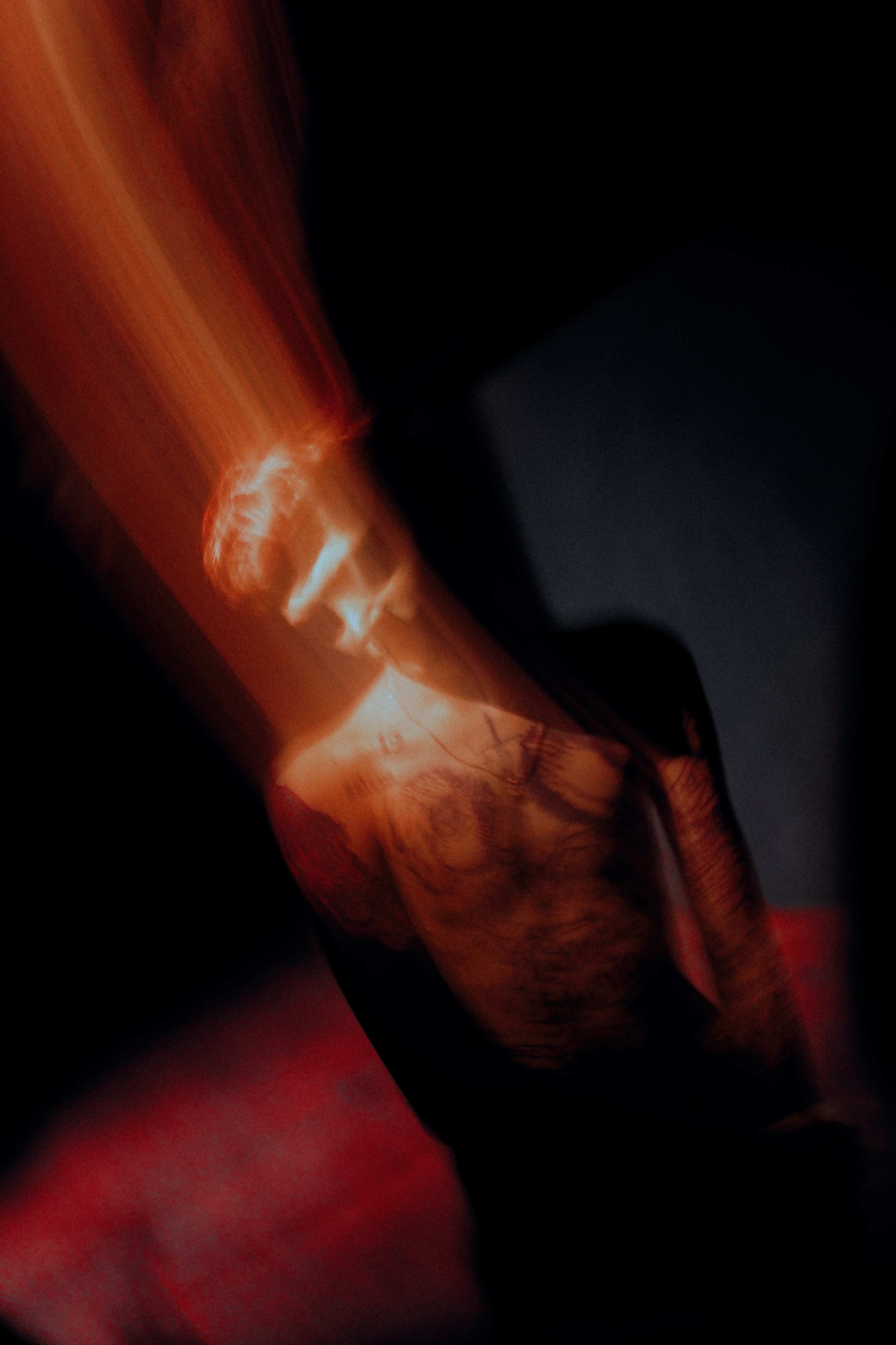 Loweliness. Backstage. @tomrus: Рустам Шагиморданов — фотограф