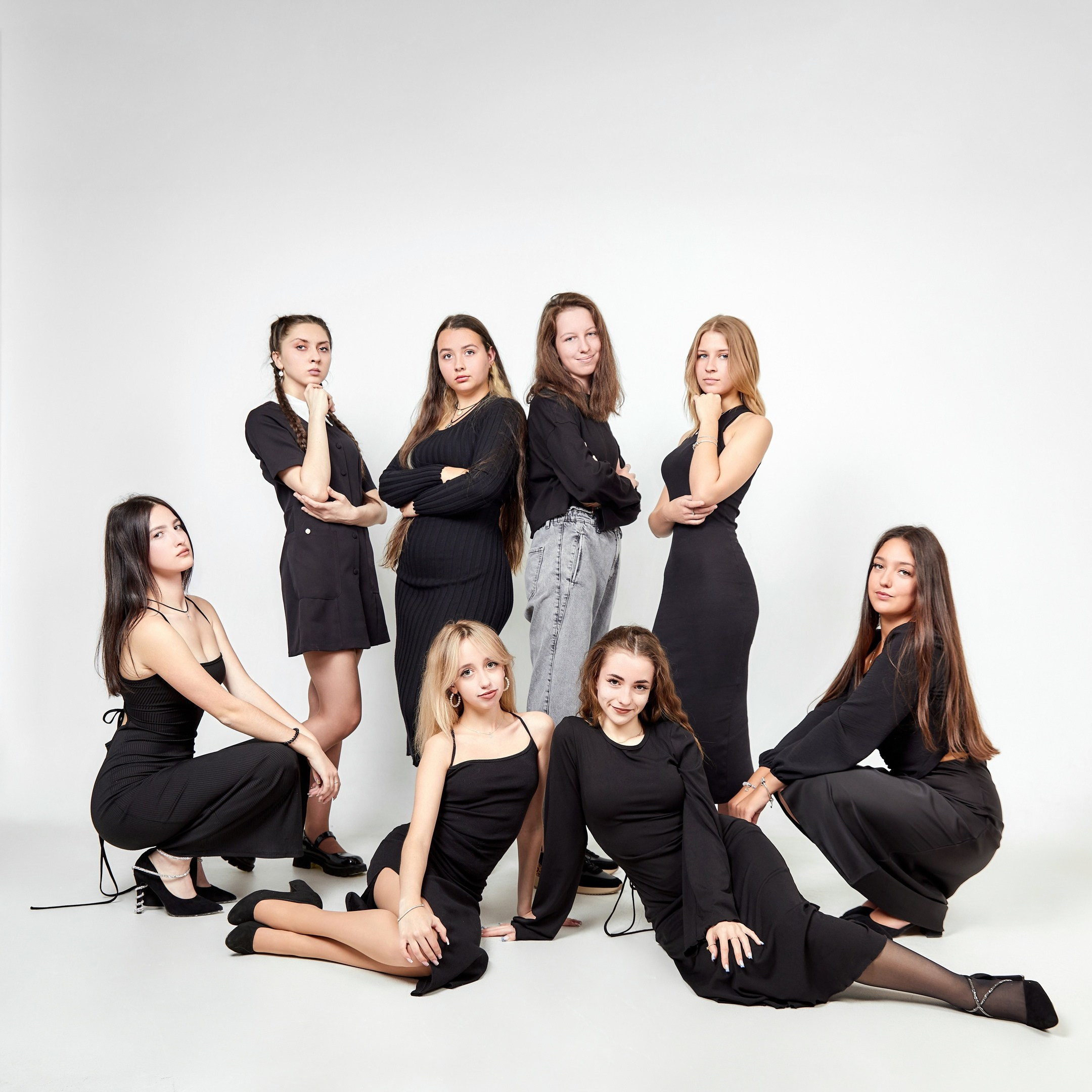 ШКОЛЬНИКИ. ФОНОВАЯ СТУДИЯ. Фотограф Татаринов Андрей (Донецк / Макеевка)