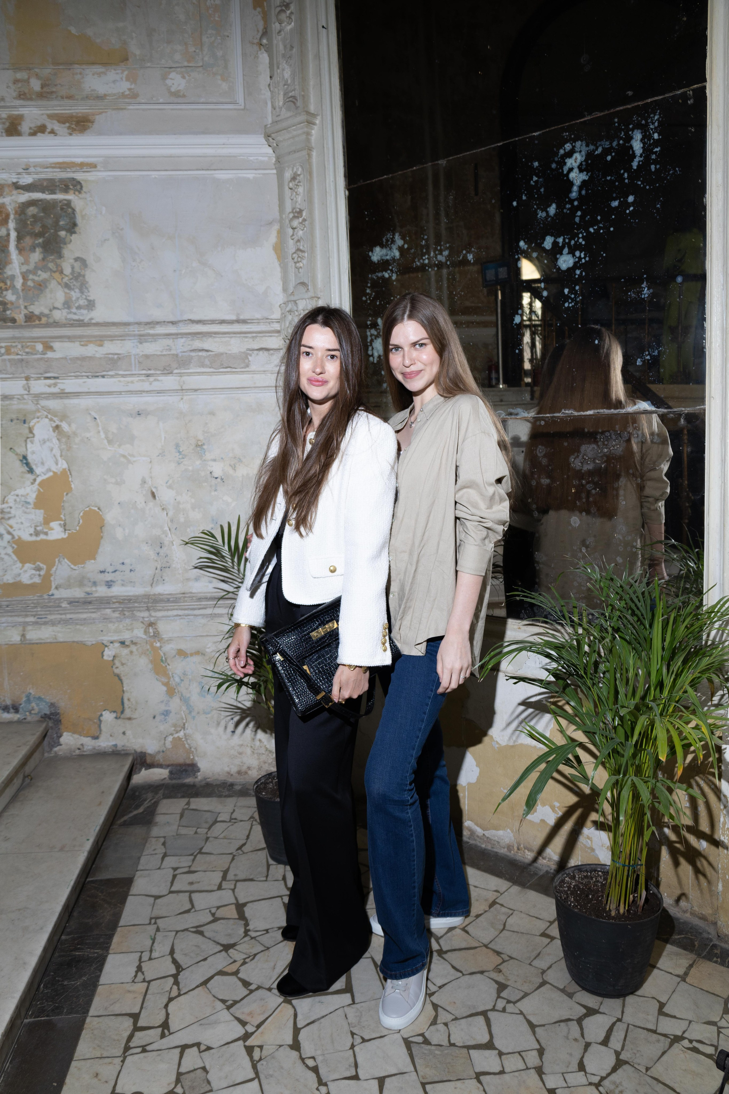 Producers' meeting. VICTORIA SHU