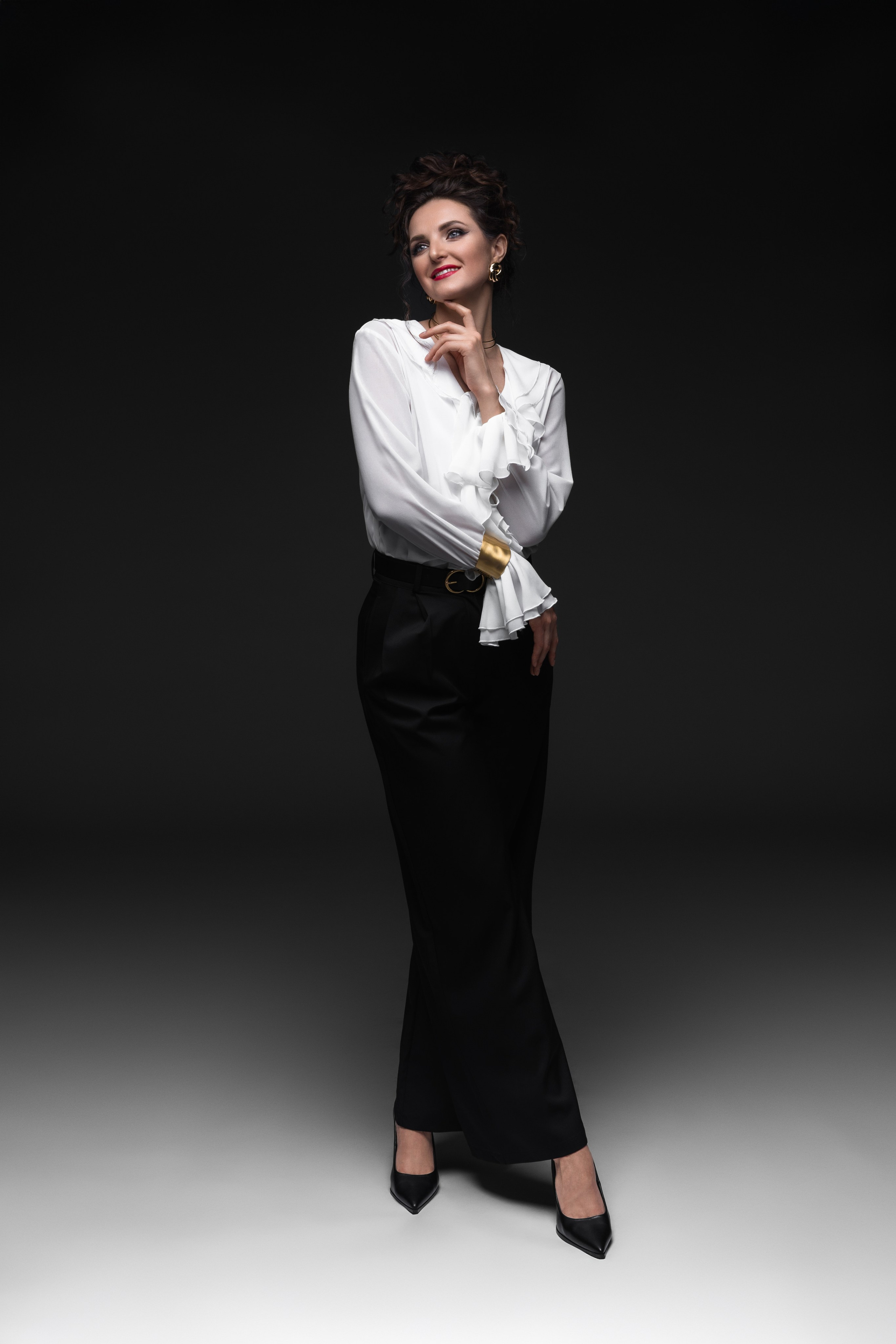 Девушки в студии. Анжелика Пилипас