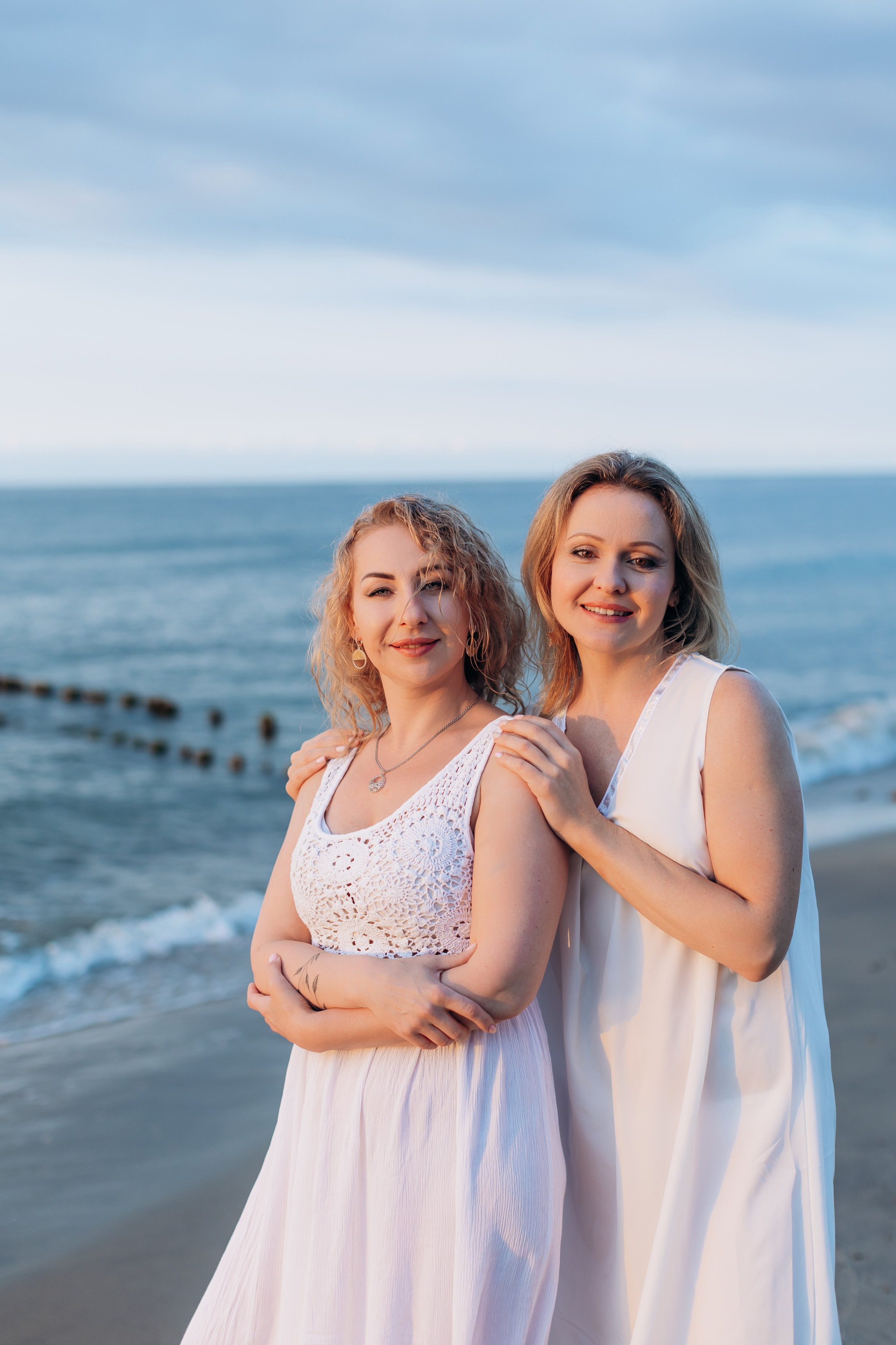 Подруги Отрадное закат лето. Фотограф в Калининграде свадебная фотография, репортажная, фотосессии