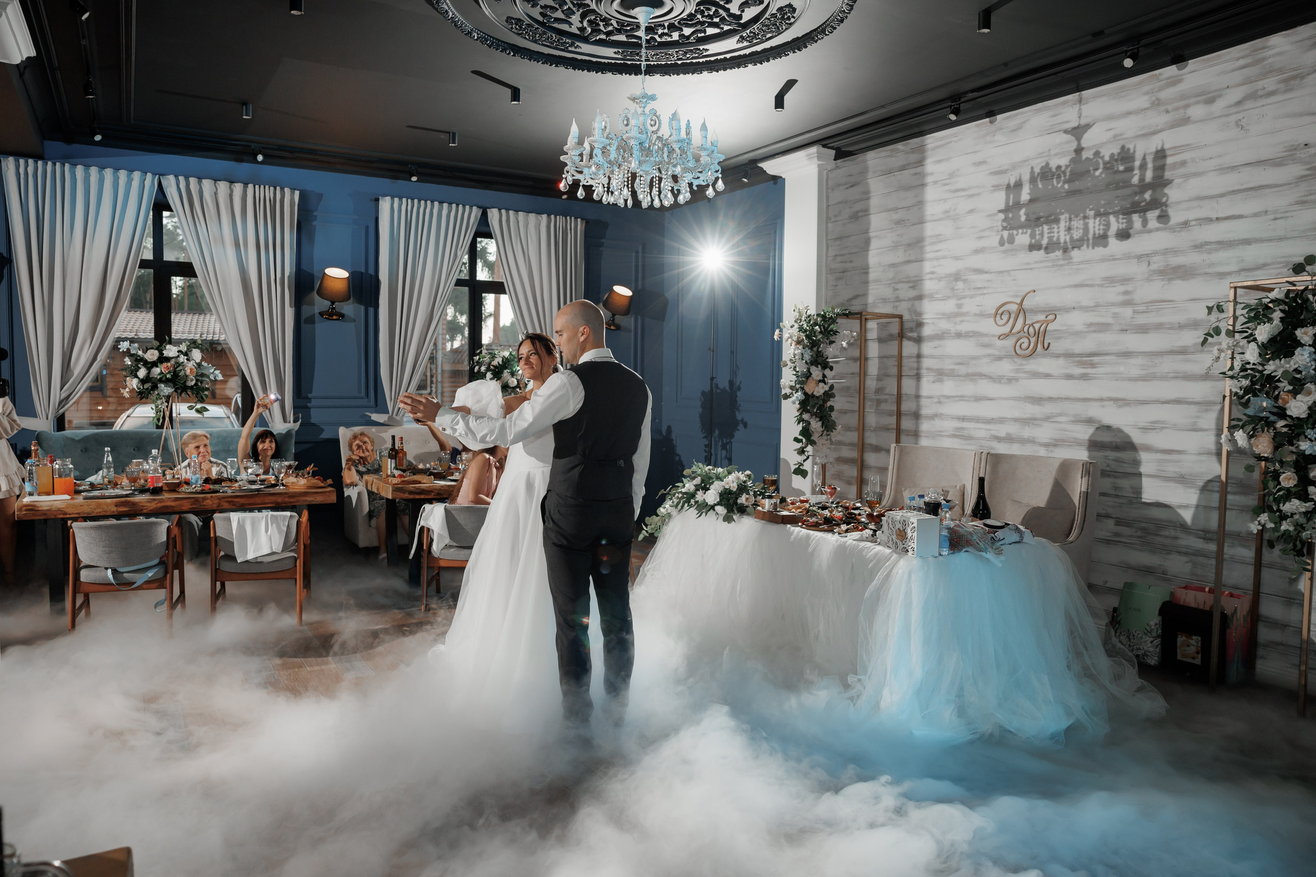 Полина и Дмитрий, загородный клуб «Барин», ЗАГС в г. Пушкино. Свадебный и репортажный фотограф (Москва, Королев и другие)